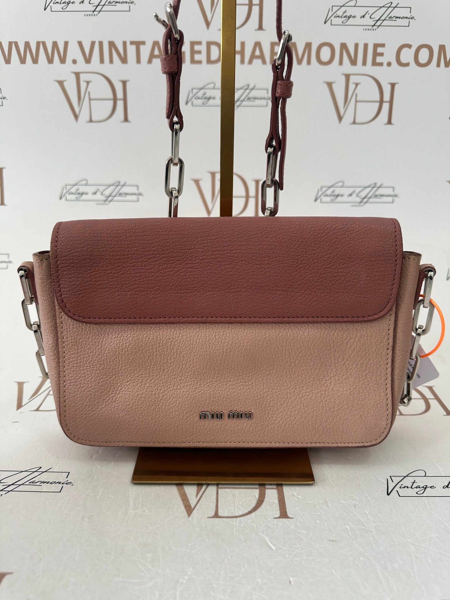 382810 - Miu Miu