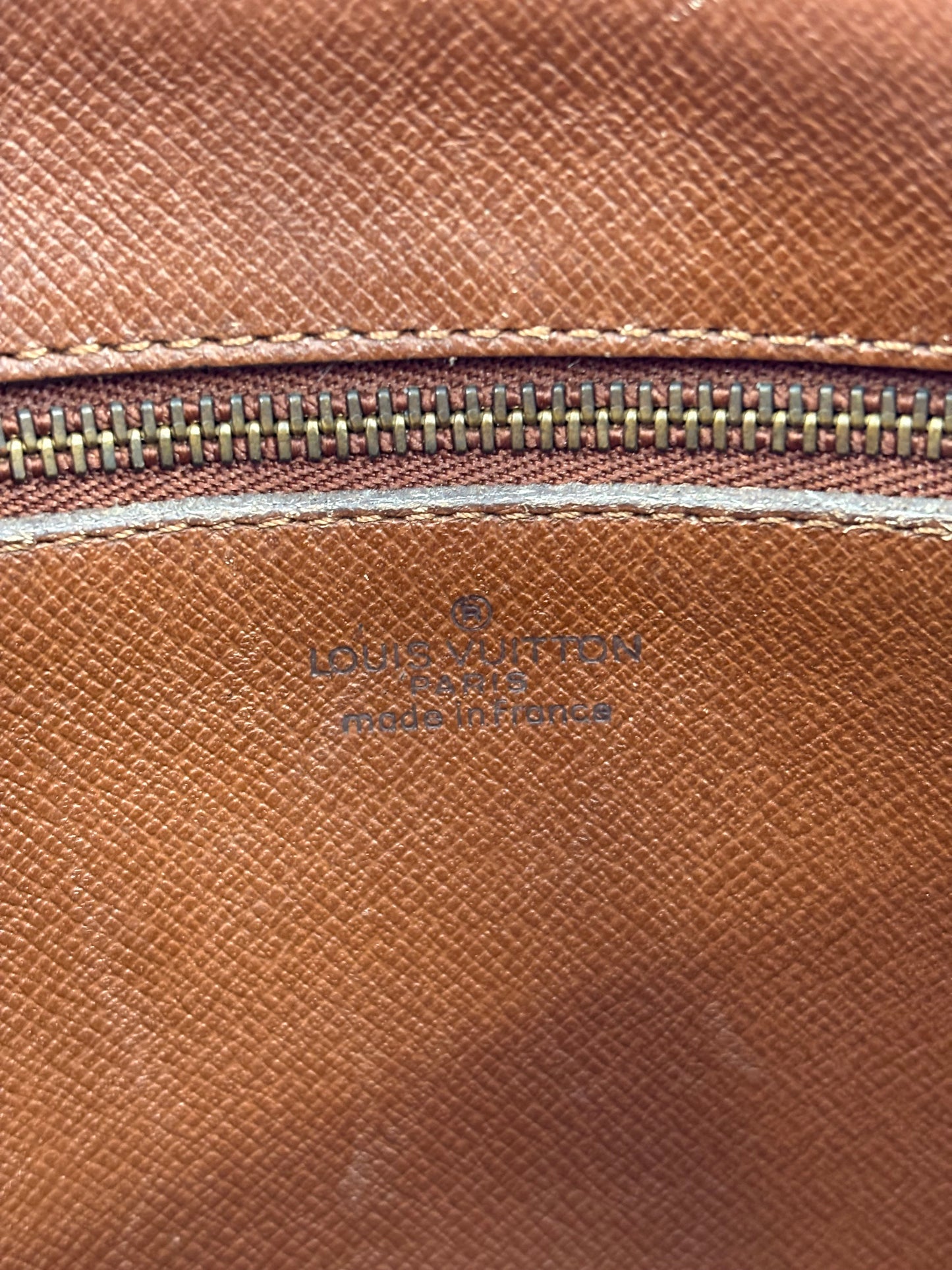 018289 - Louis Vuitton Trocadero 24