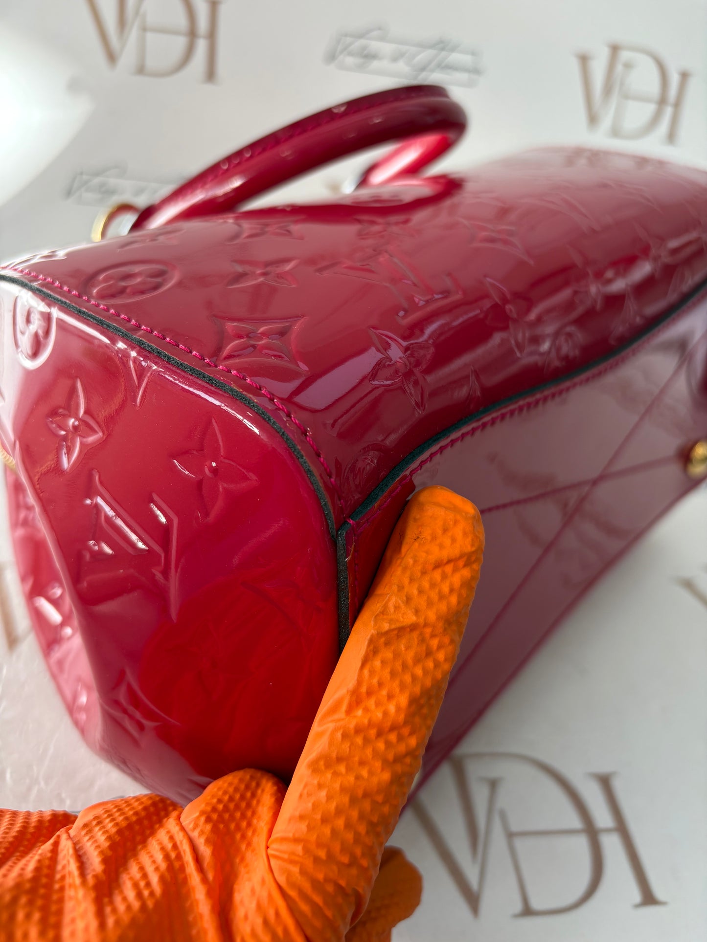 018883 - Louis Vuitton Vernis Montana