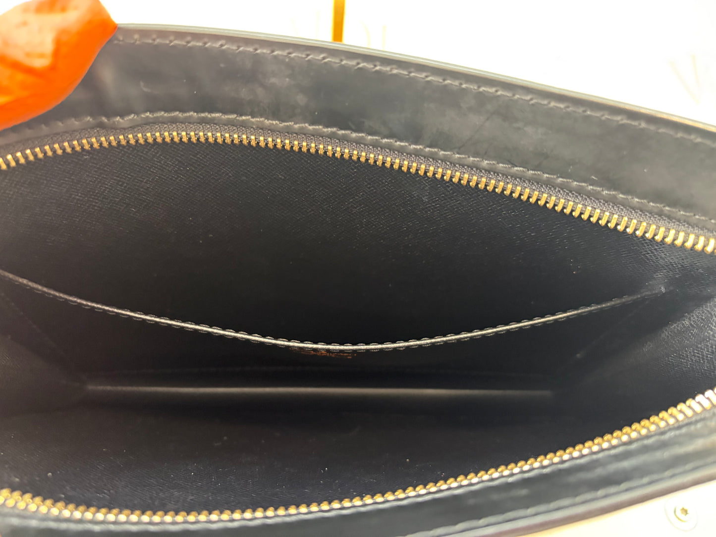 018305 - Louis Vuitton Pochette Homme