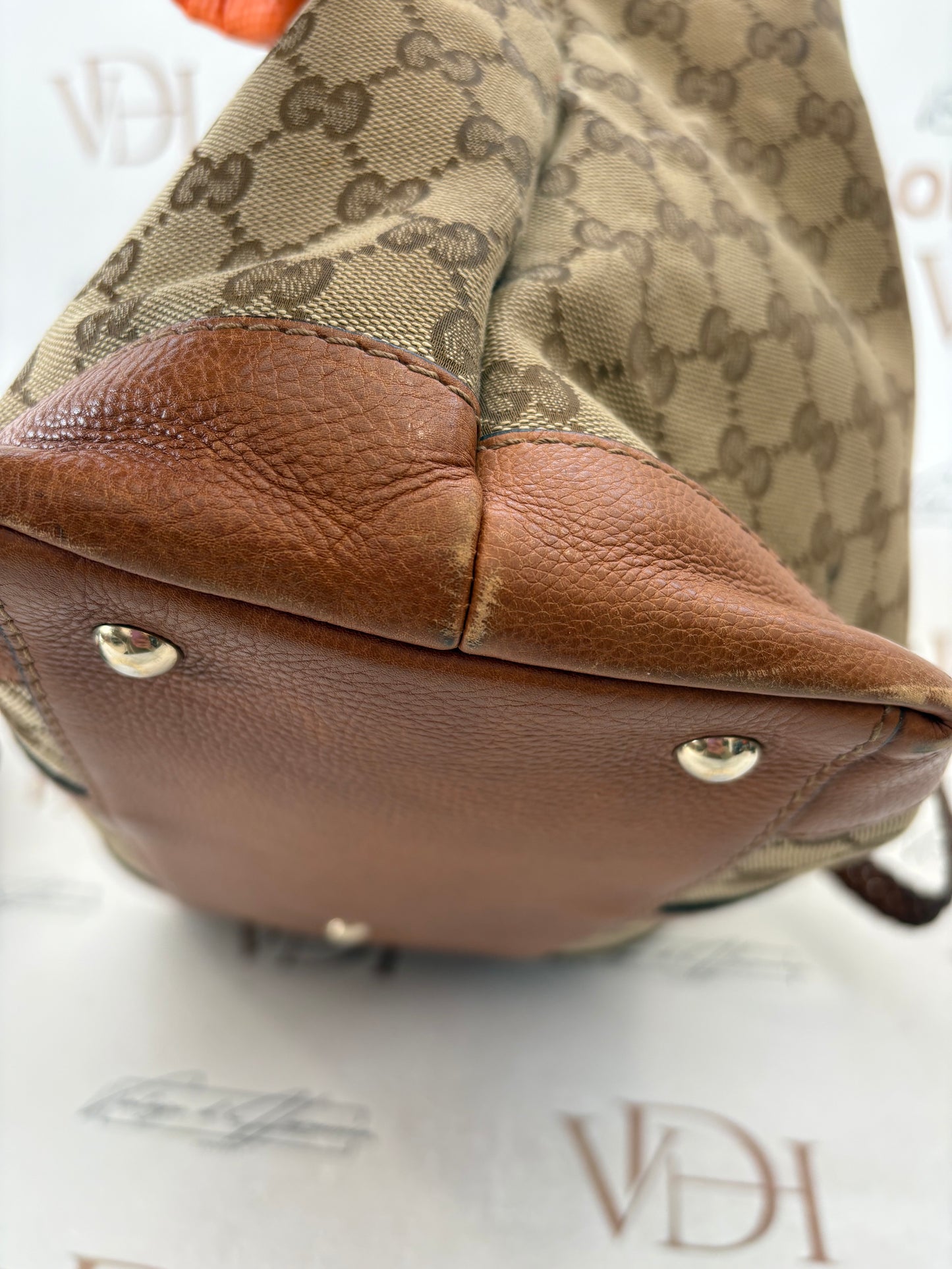 383429 - Gucci Brown