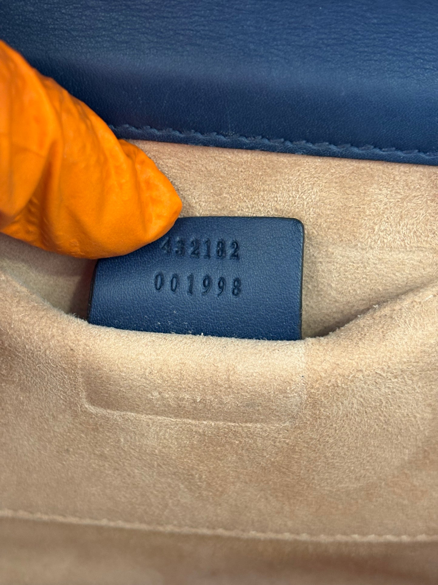 384062 - Gucci Padlock