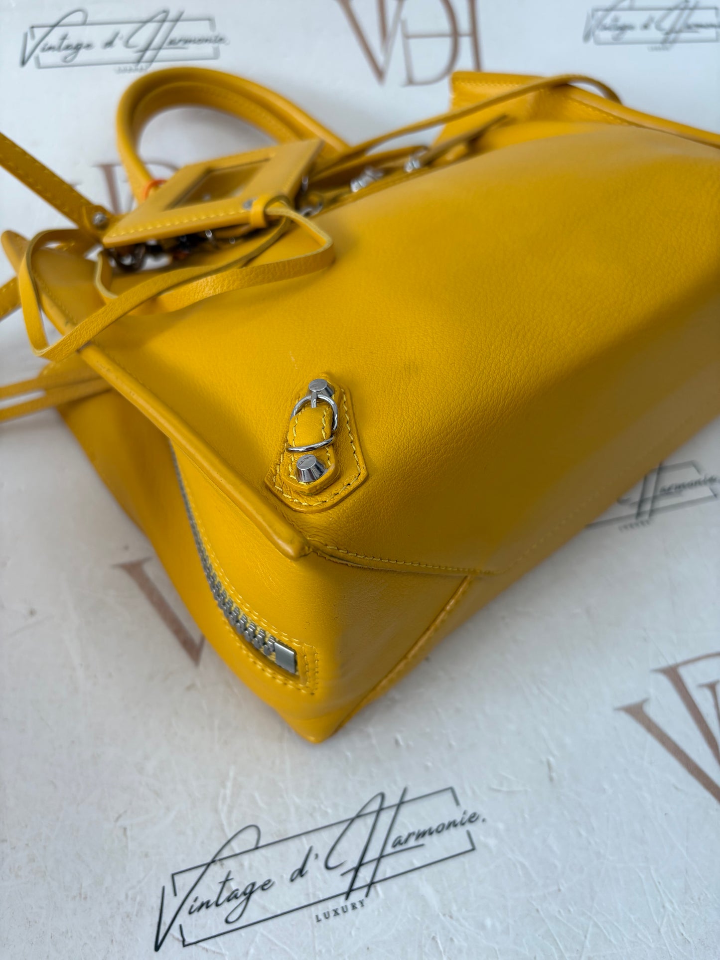 018605 - Balenciaga Yellow Papier