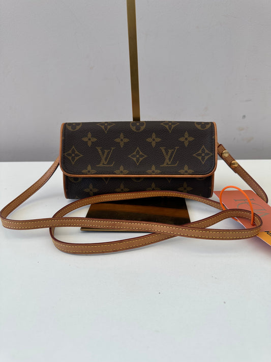 Louis Vuitton Pochette Twin PM