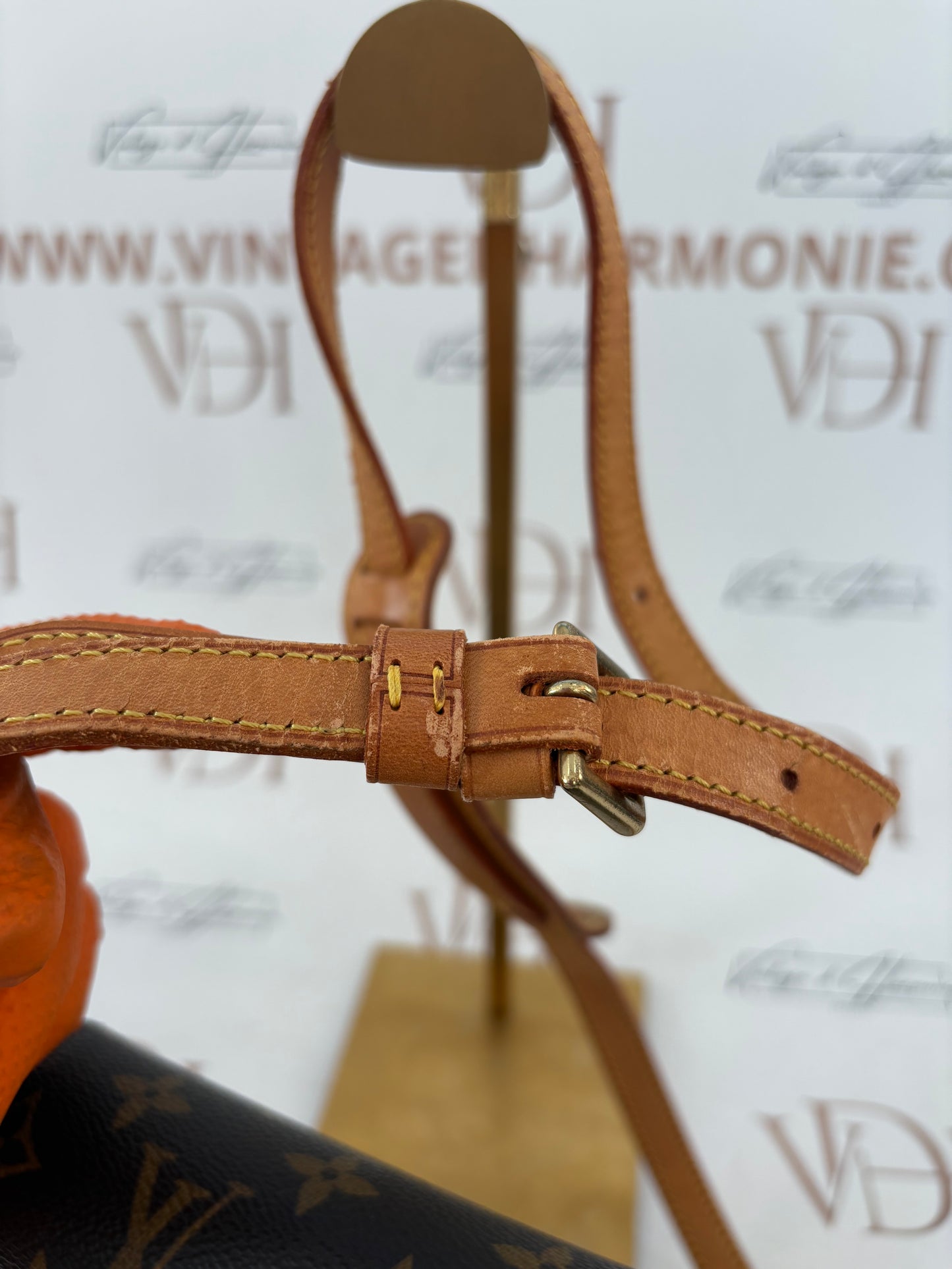 018181 - Louis Vuitton Saint Cloud MM
