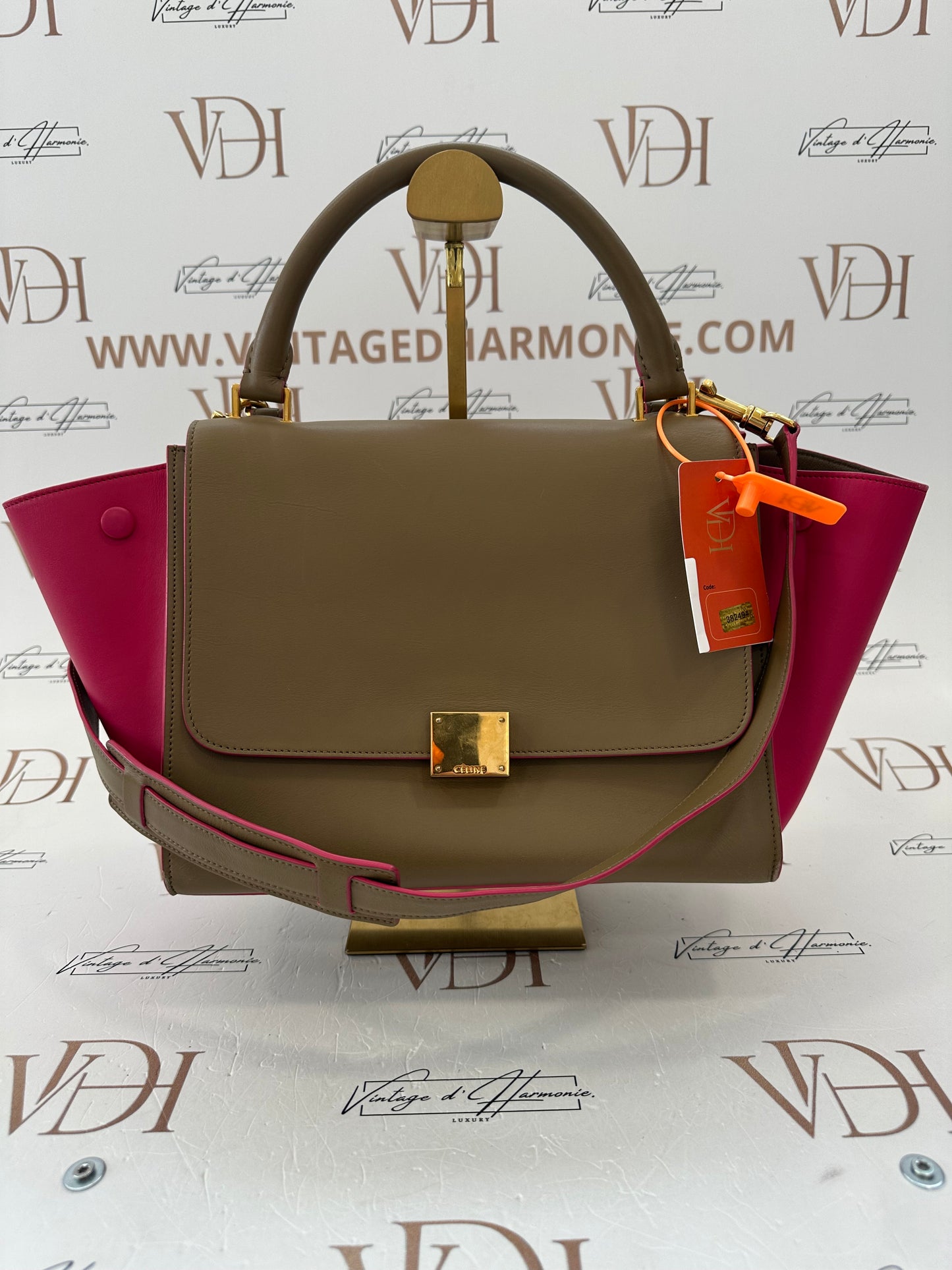 382494 - Céline Trapeze