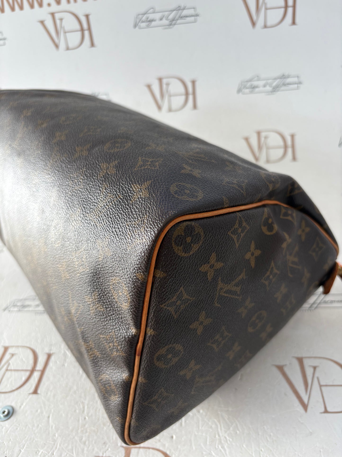 018372 - Louis Vuitton Speedy 35