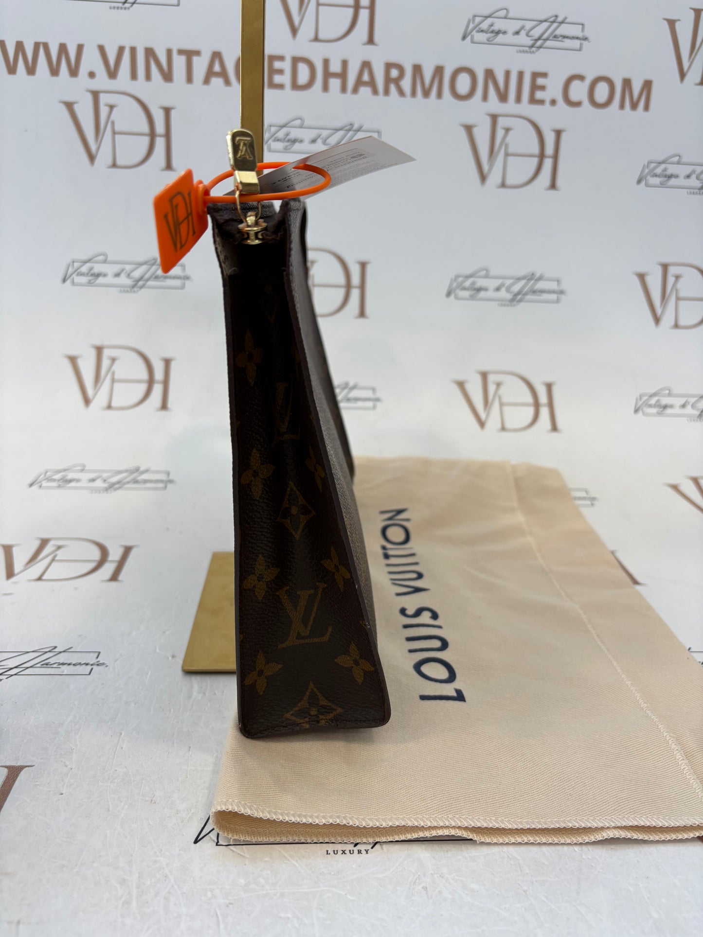 018838 - Louis Vuitton Toilette 26