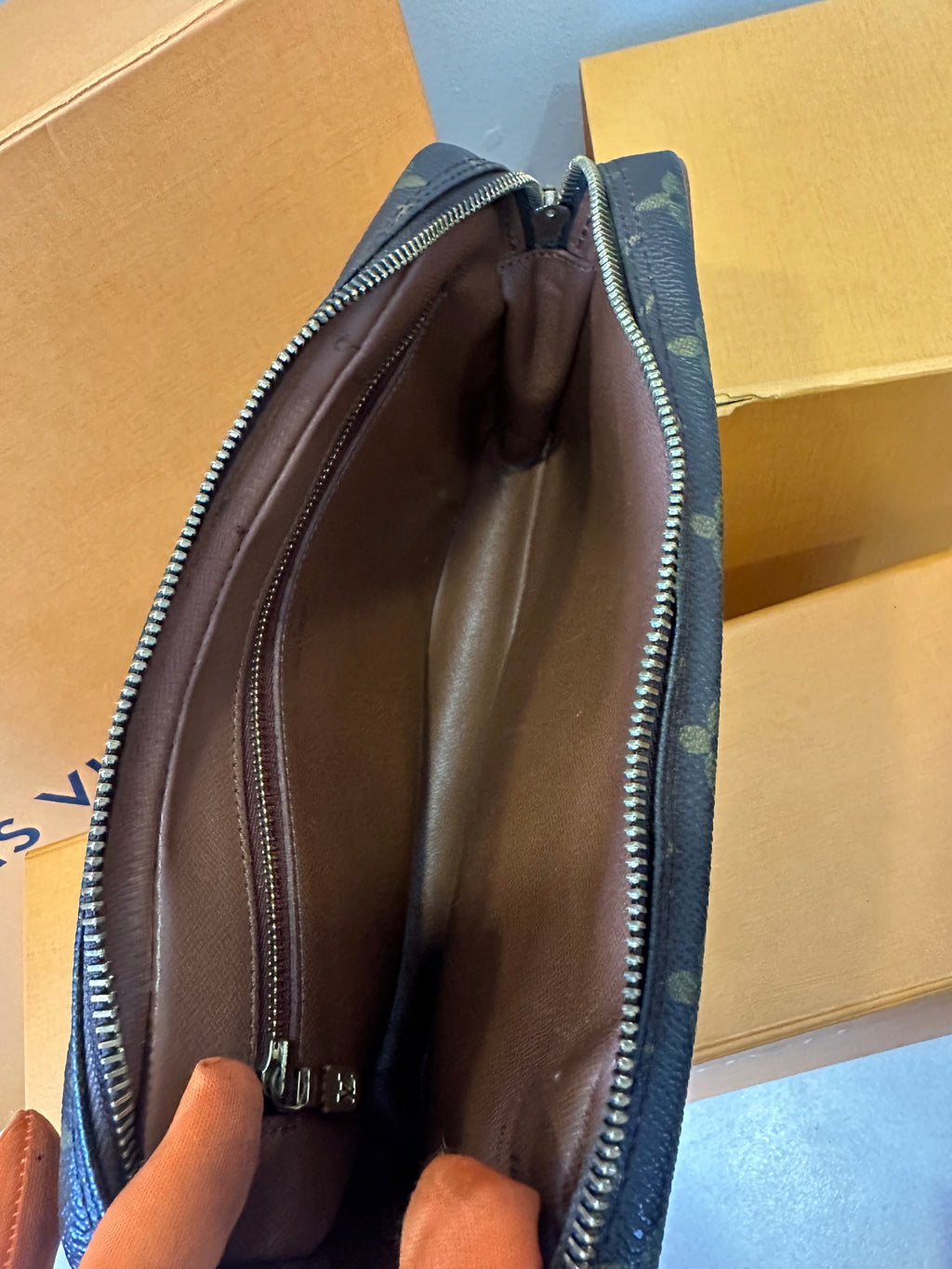 Louis Vuitton Dragonne GM