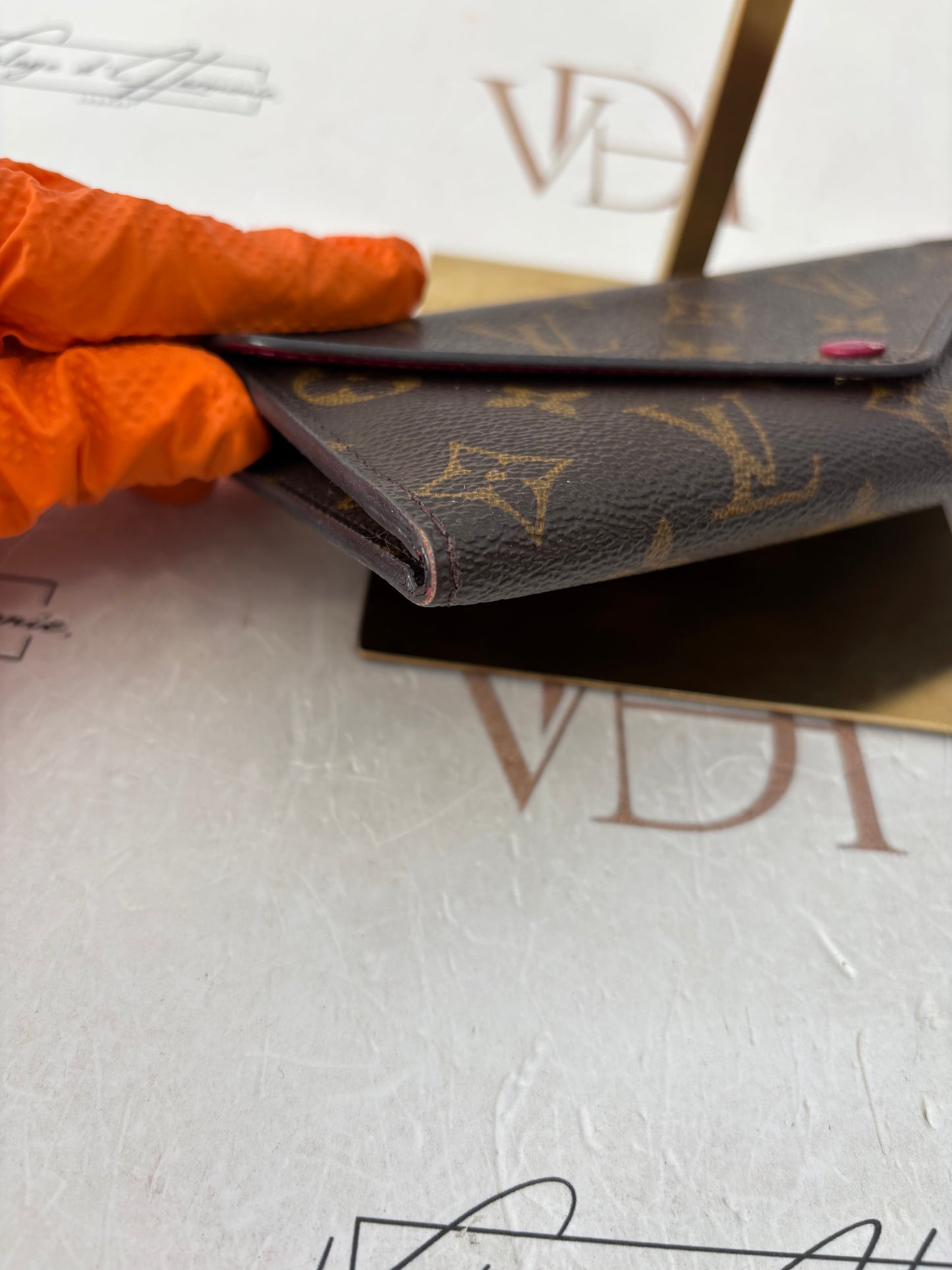 383461 - Louis Vuitton Josephine Wallet