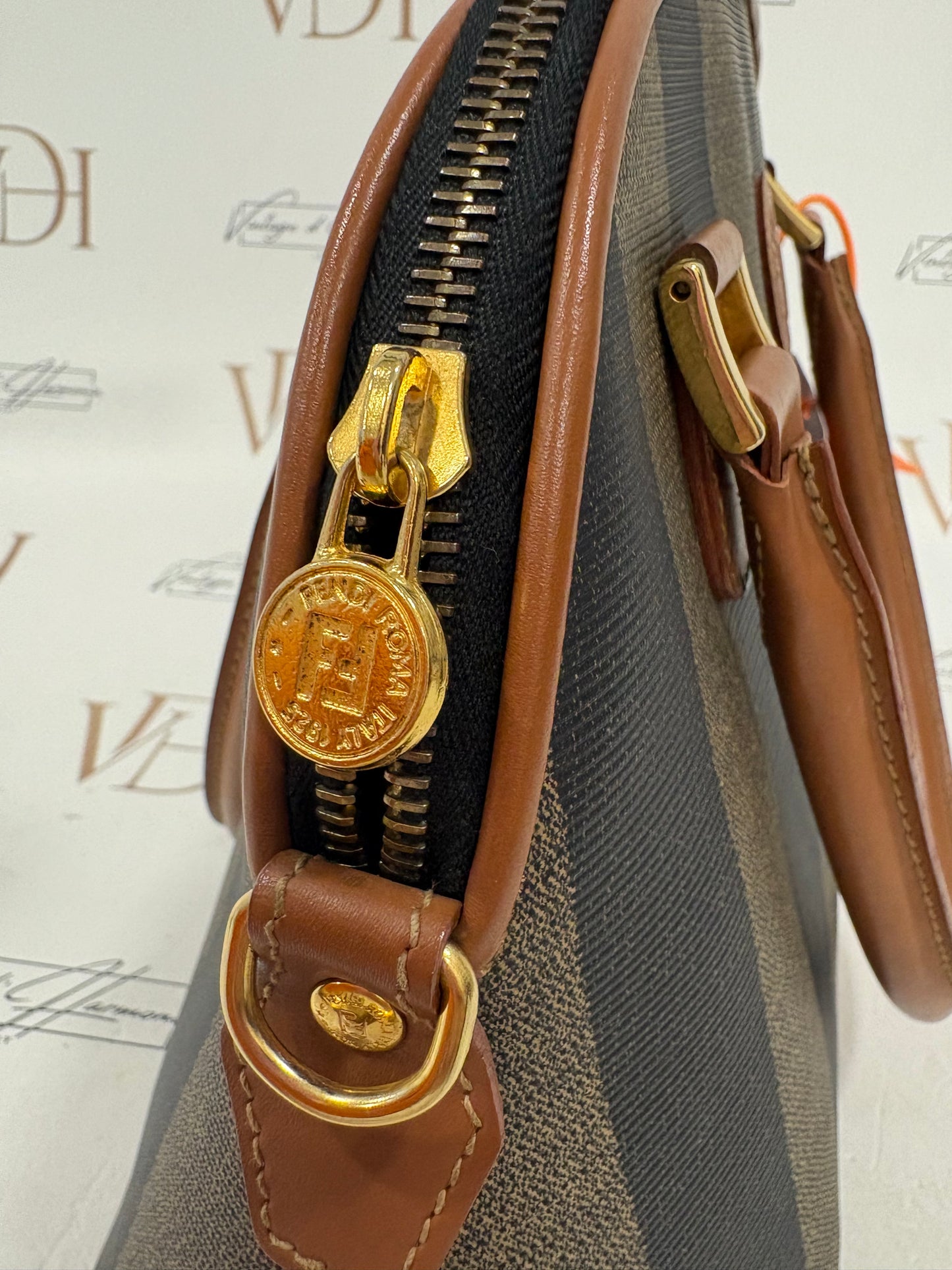383043 - Fendi Vintage