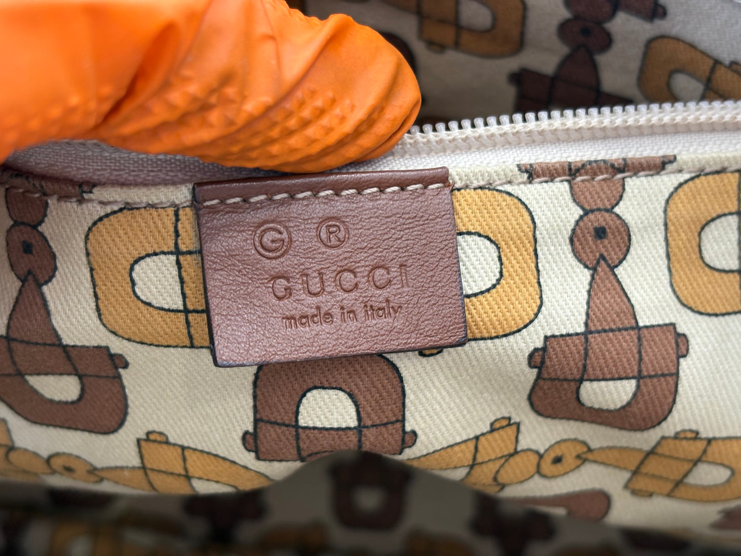 383802 - Gucci Pink