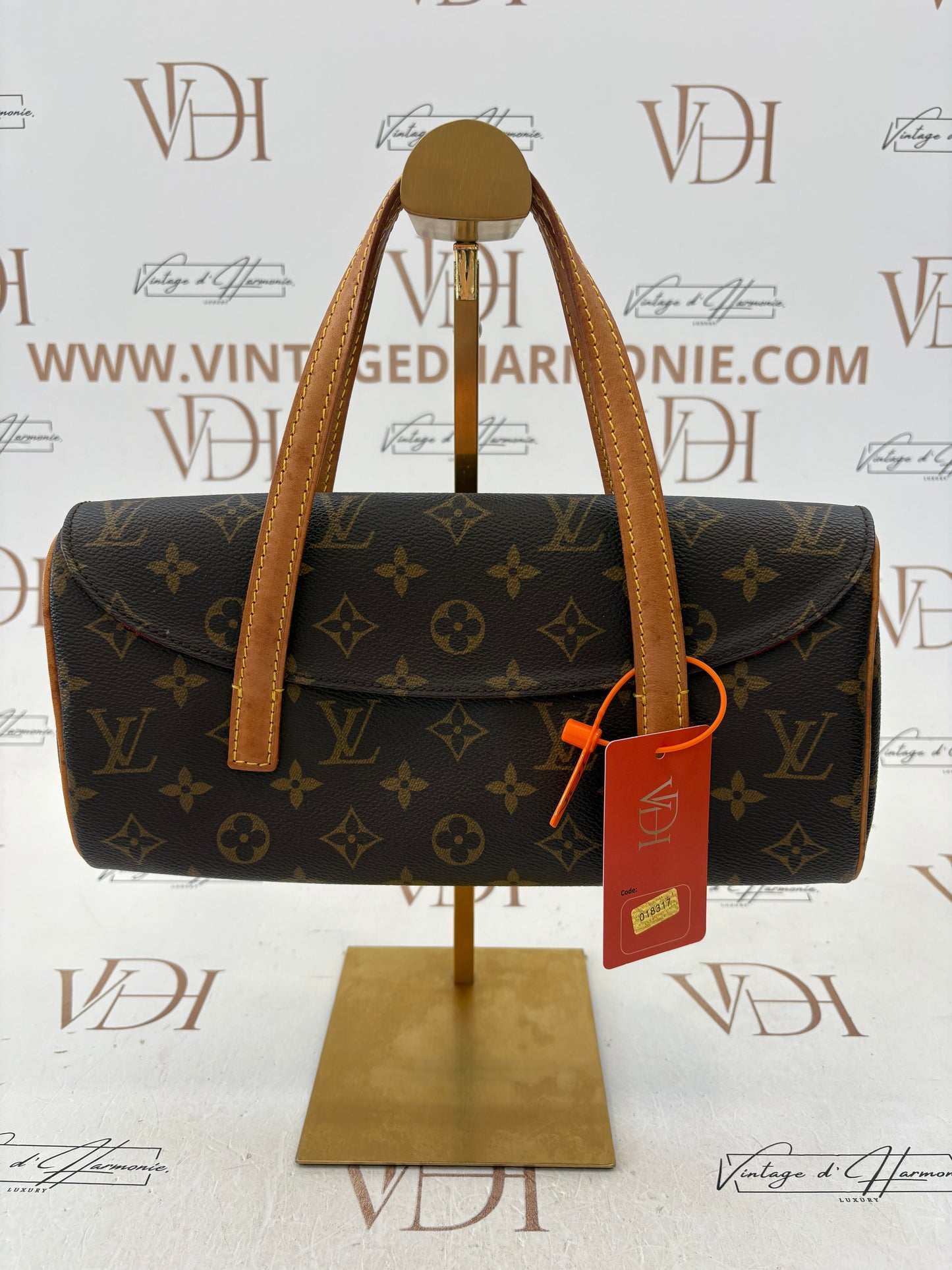 018317 - Louis Vuitton Sonatine
