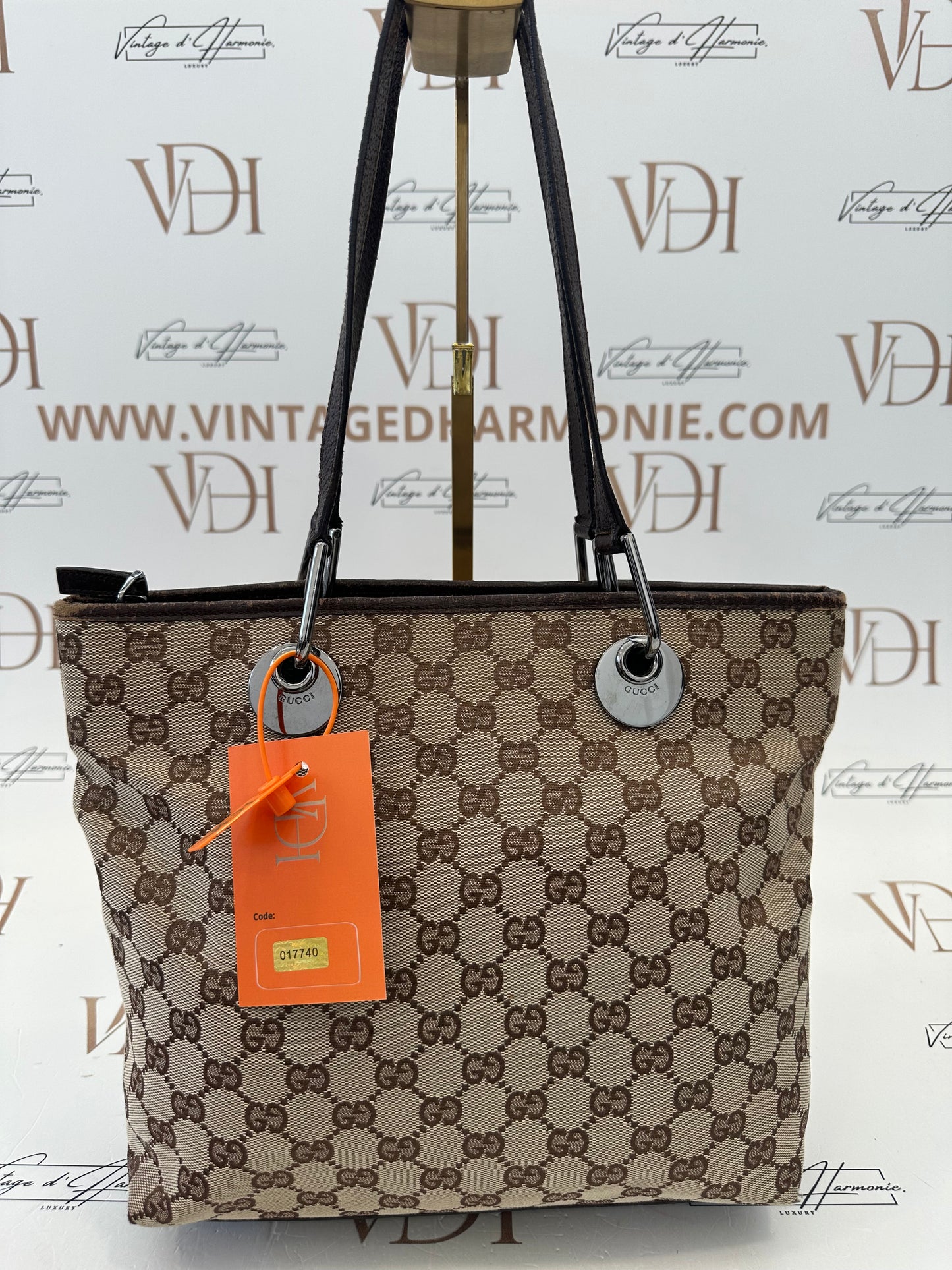 017740 - Gucci Beige Canvas