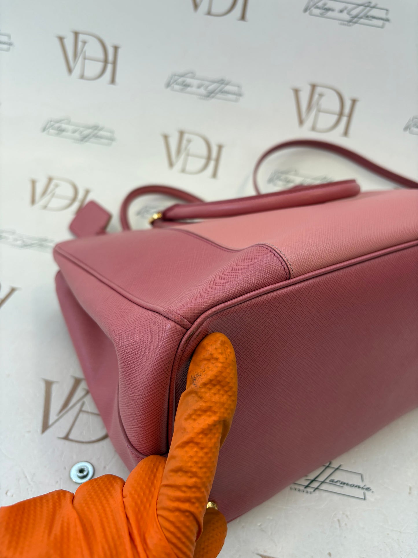 201010 - Prada Galleria Pink
