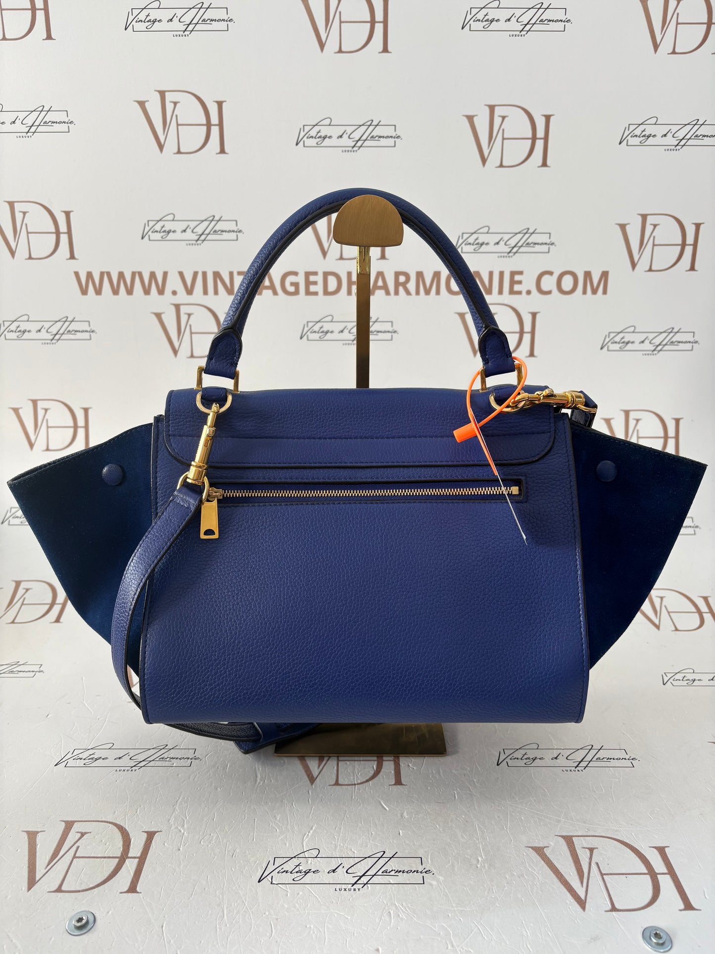 383242 - Céline Trapeze