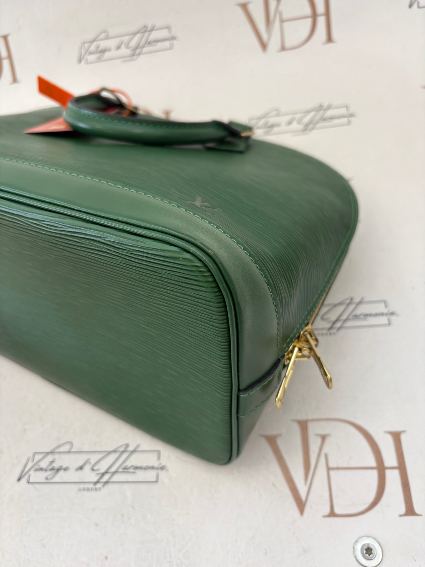 018575 - Louis Vuitton Green Epi Alma
