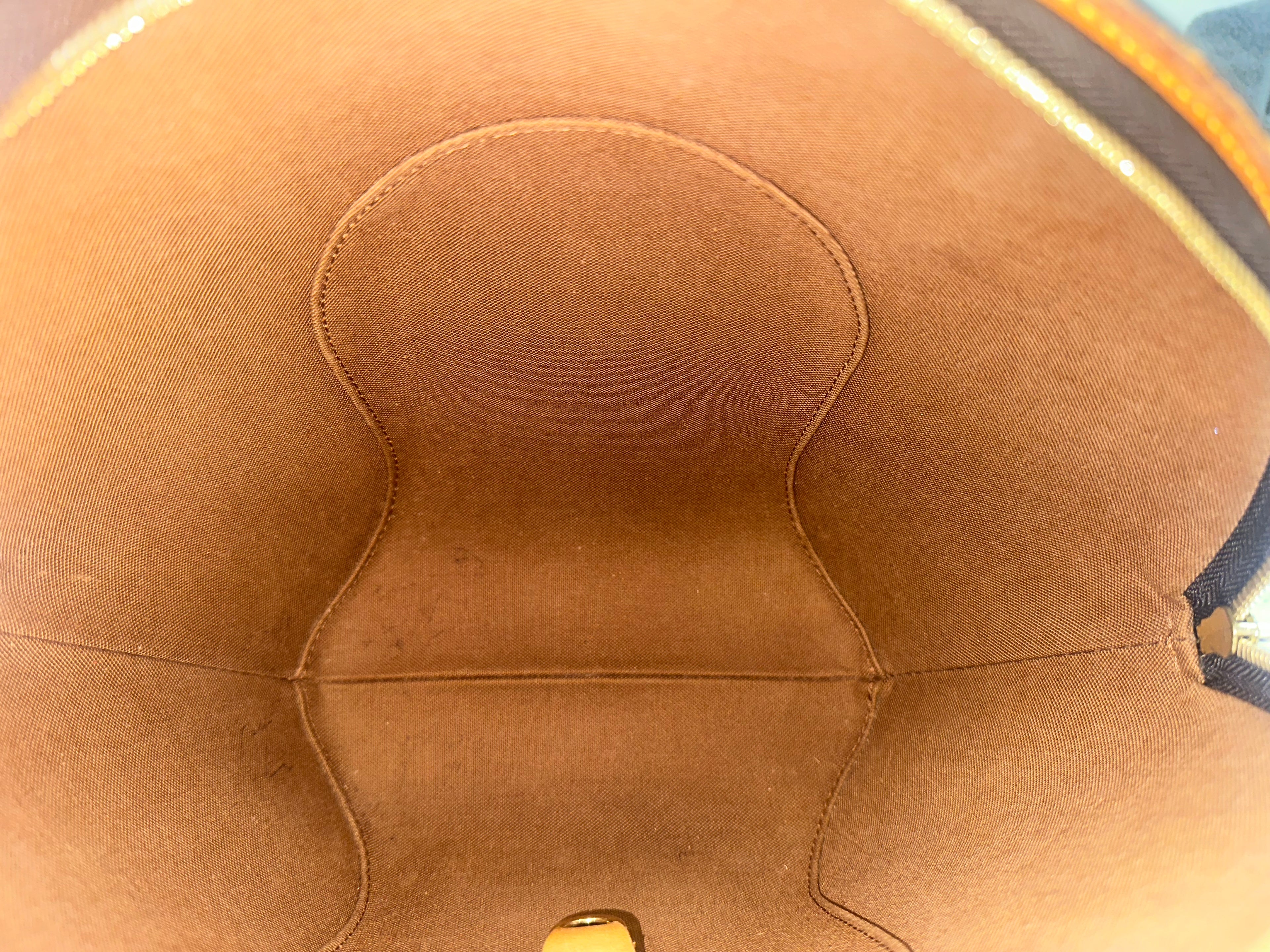 Louis Vuitton Ellipse PM