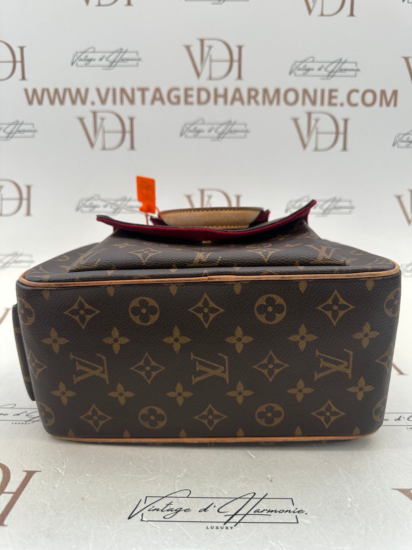 017881 - Louis Vuitton Excentricite