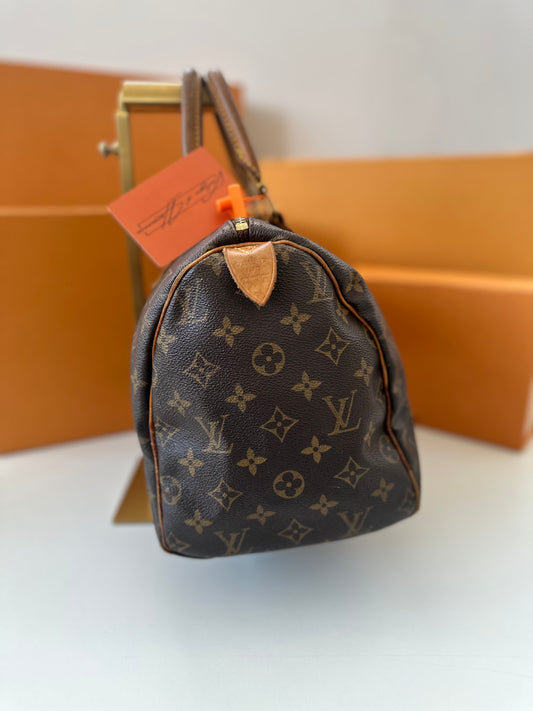 Louis Vuitton Speedy 30