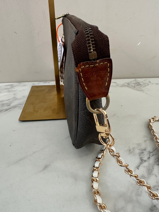 Louis Vuitton Pochette