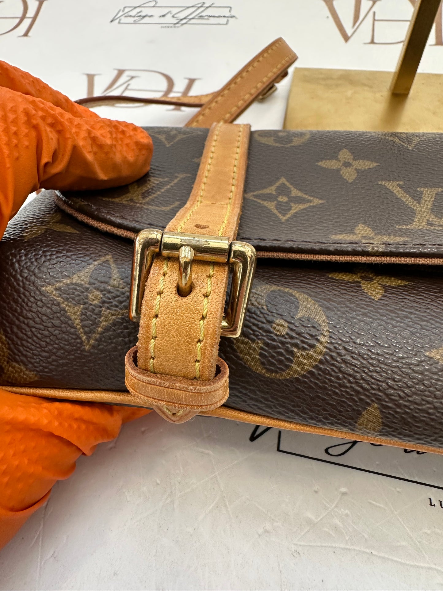 017802 - Louis Vuitton Pochette Marelle