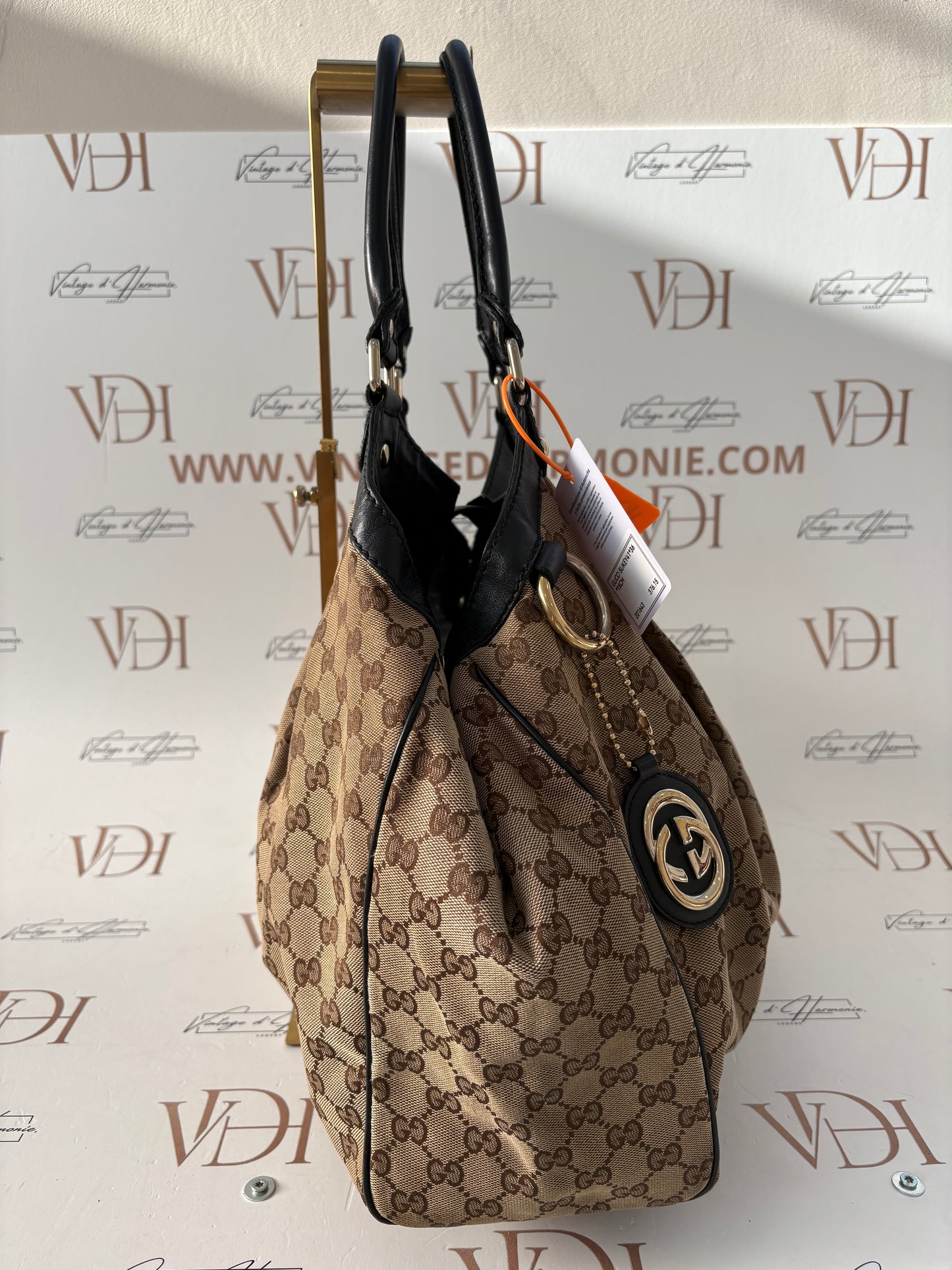 201643 - Gucci Sukey