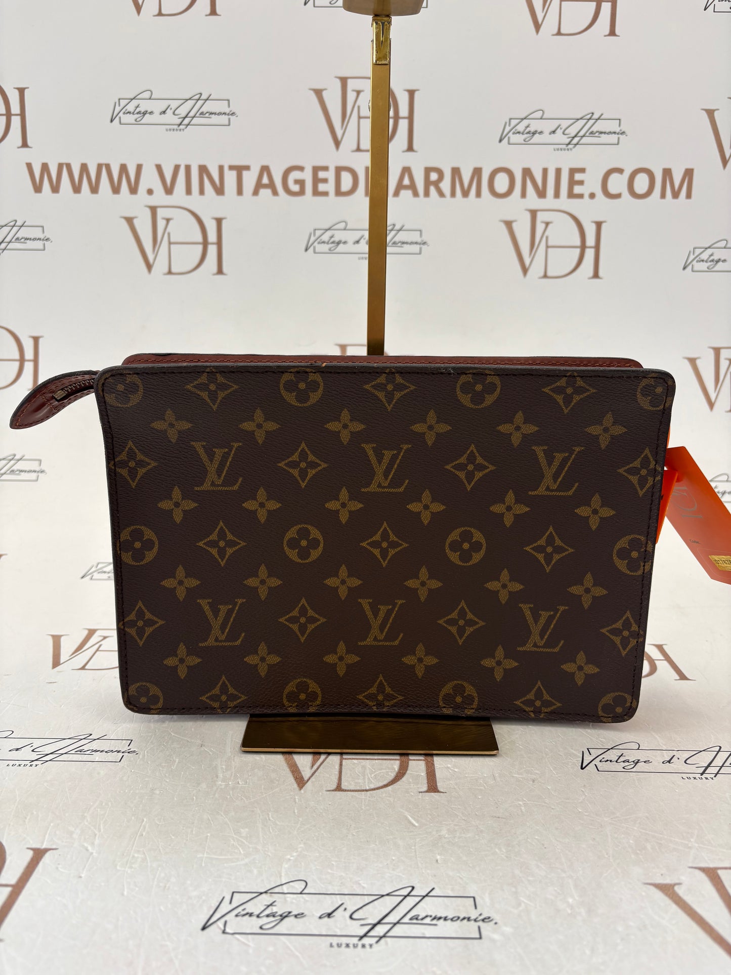 017676 - Louis Vuitton Pochette Homme