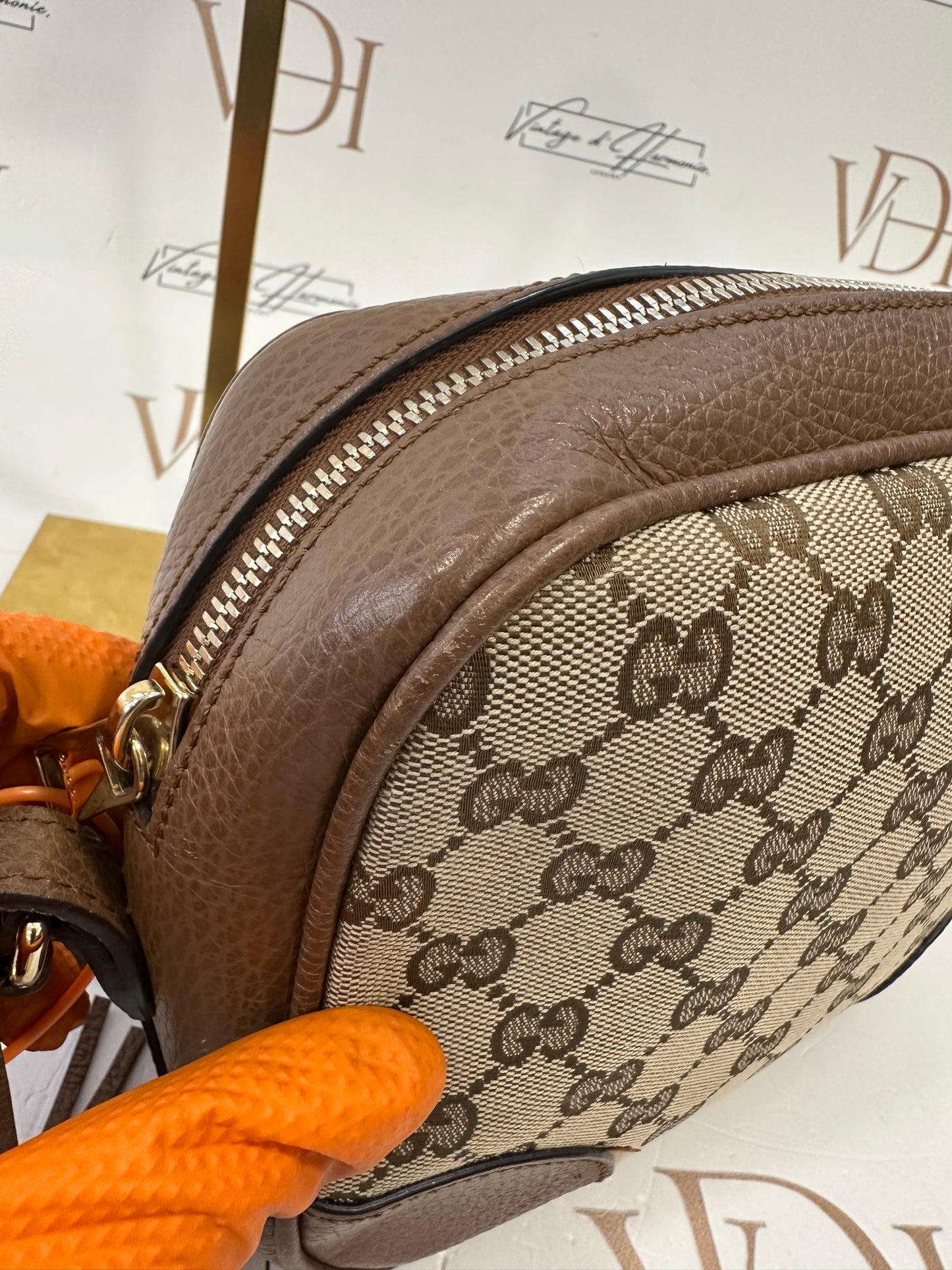 382881 - Gucci Bree