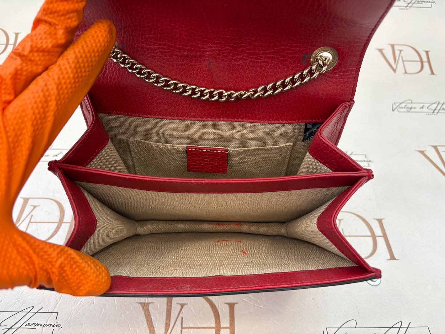 384089 - Gucci Interlocking