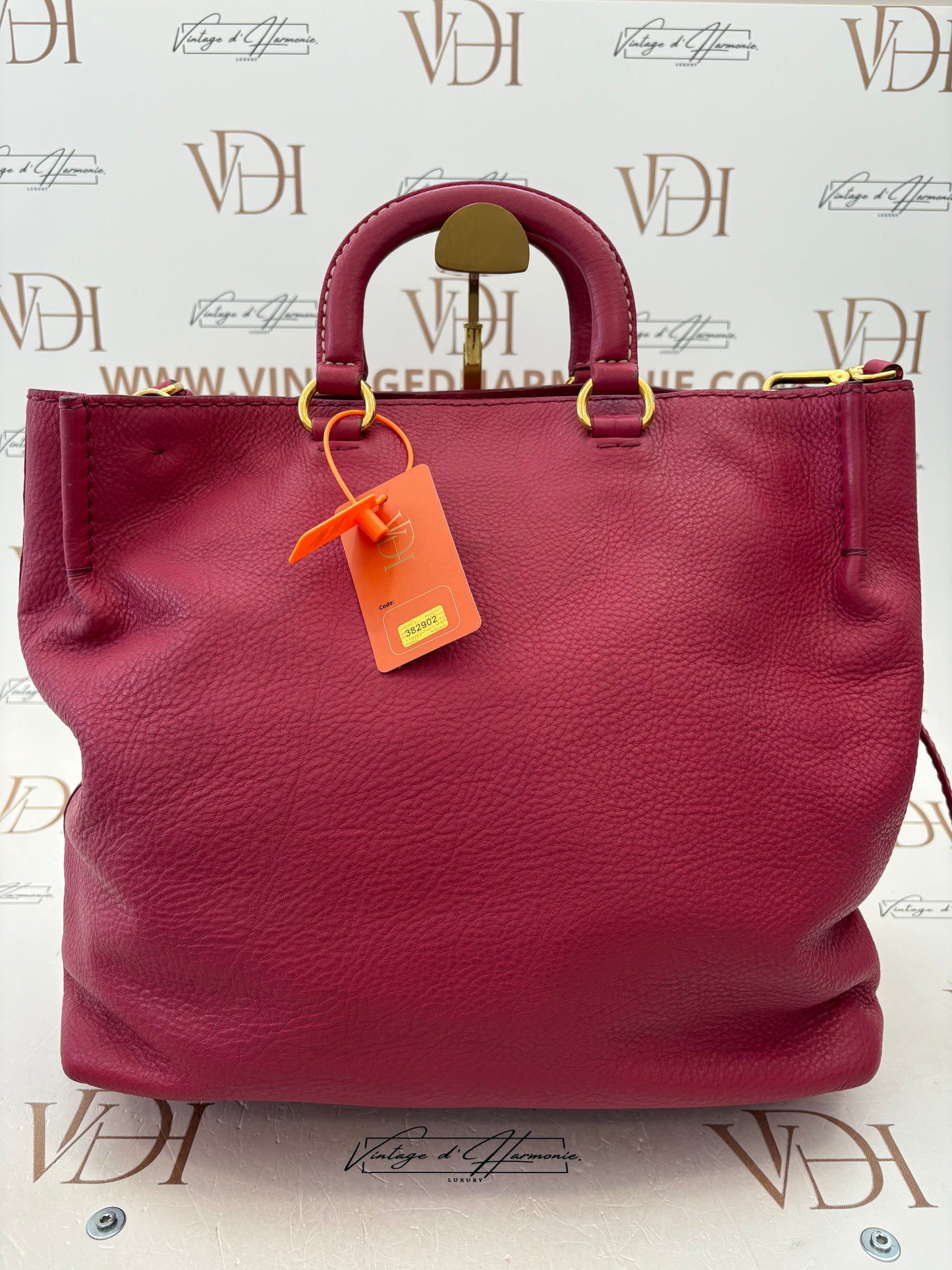 382902 - Prada Tote Pink