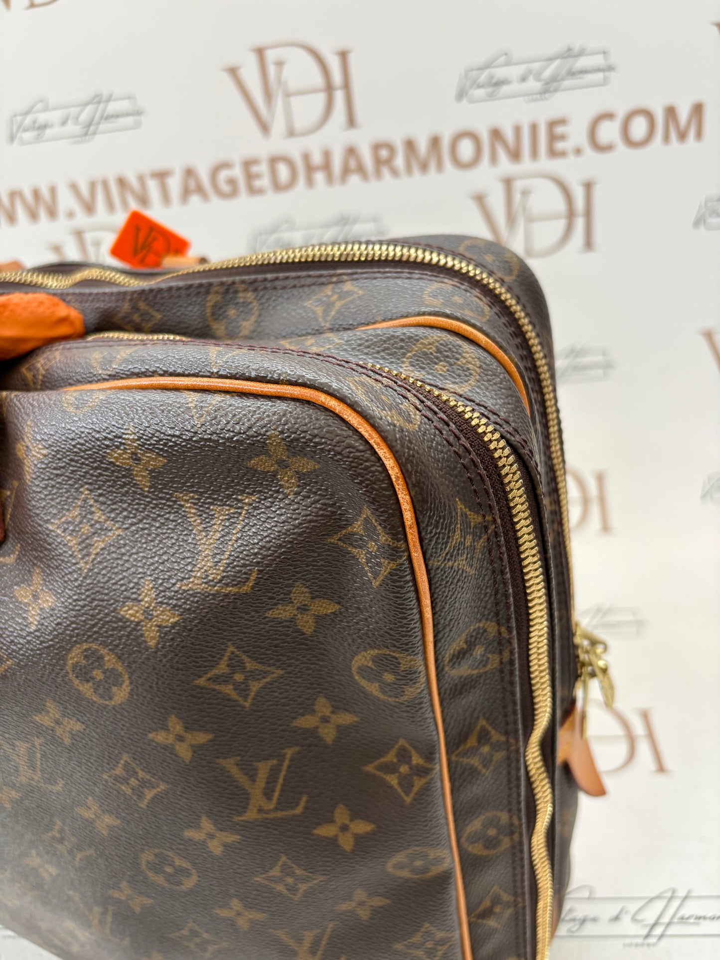018300 - Louis Vuitton Porte Documents
