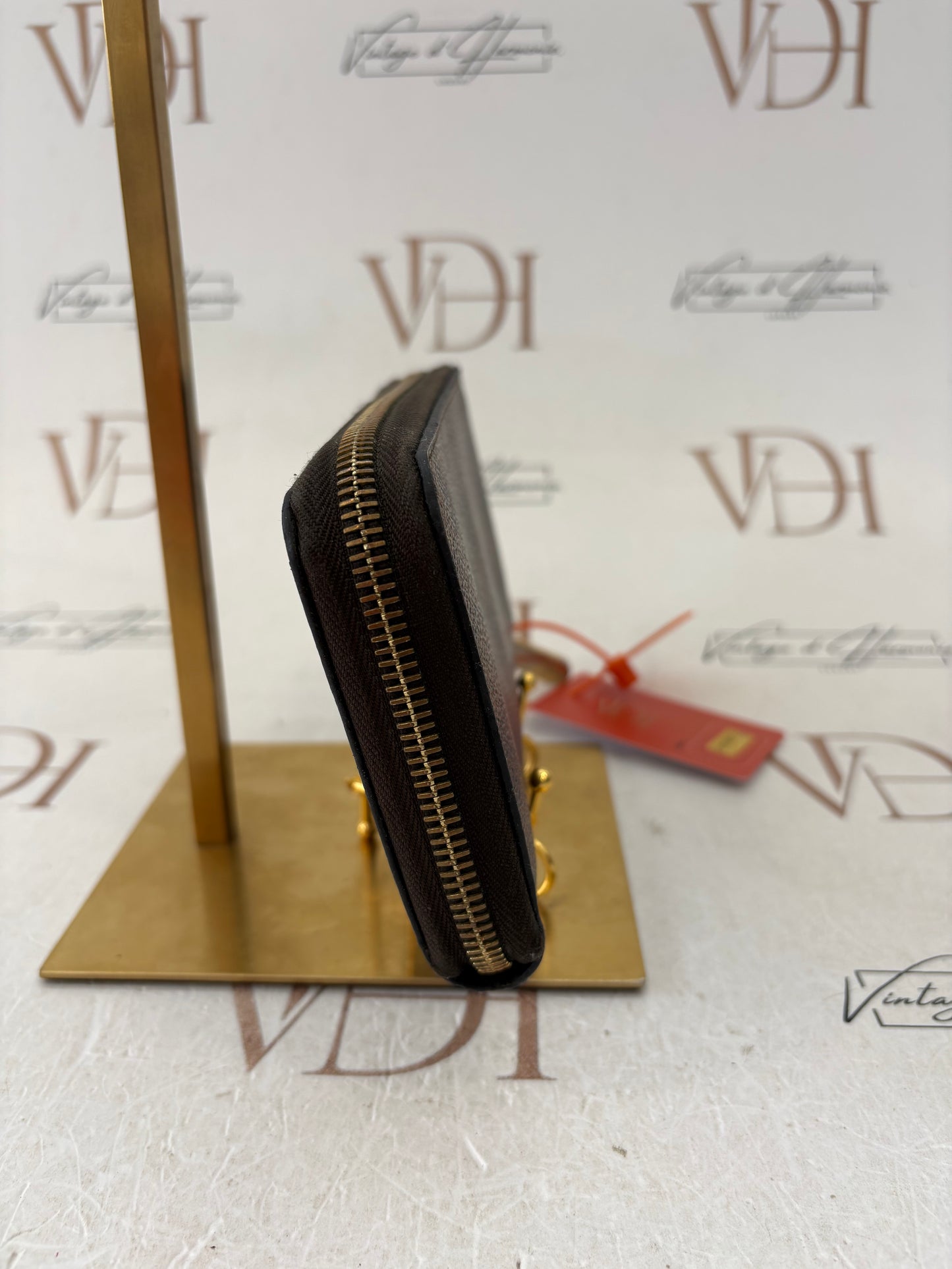 018551 - Louis Vuitton Wallet Damier