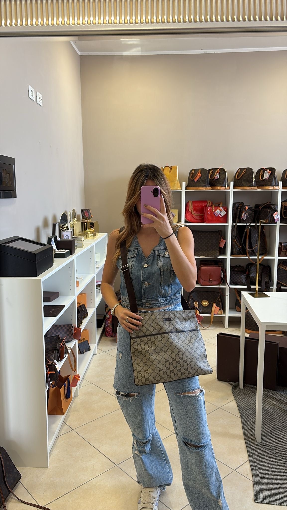 Gucci GG Supreme Shoulder