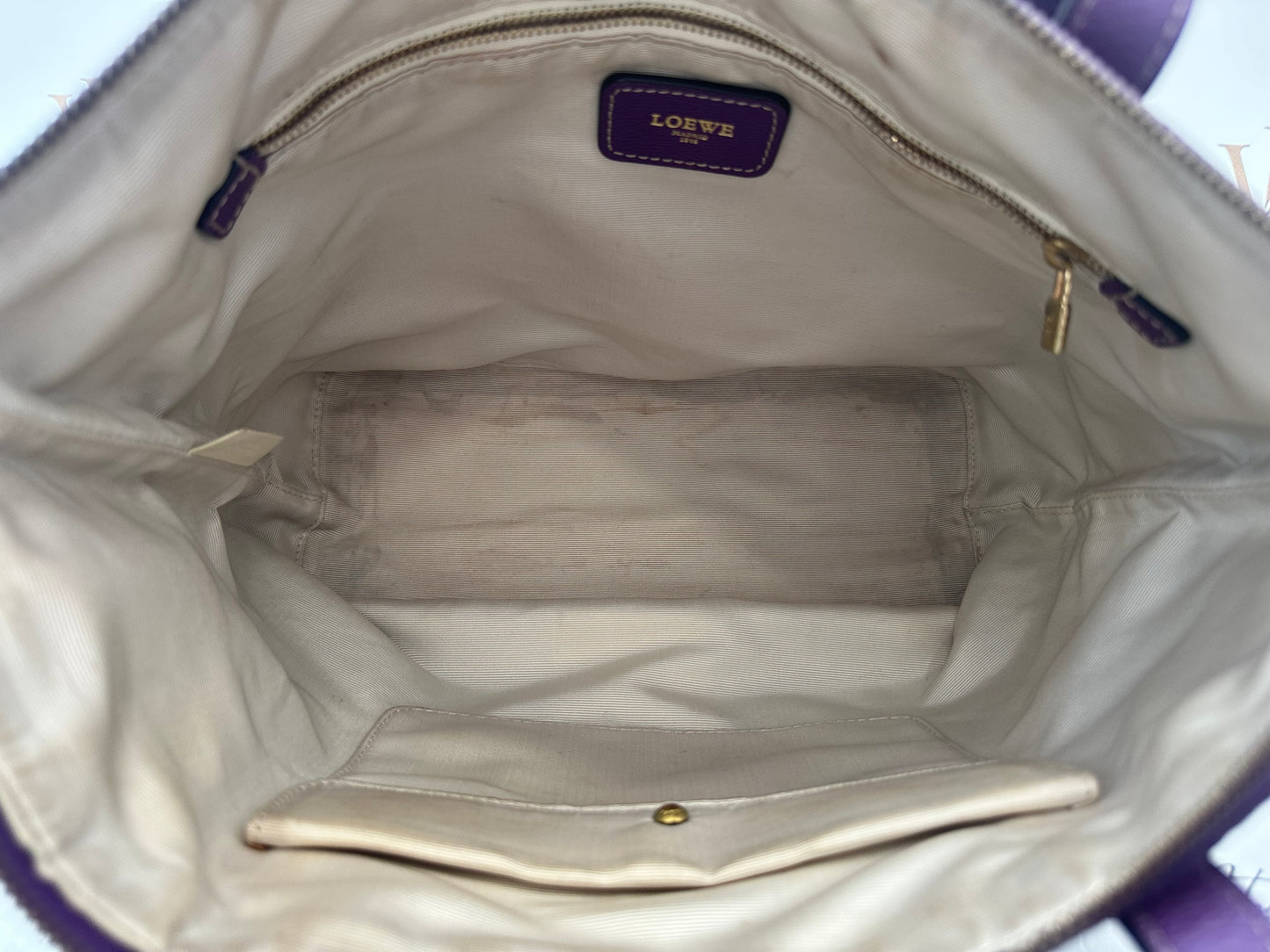 382386 - Loewe