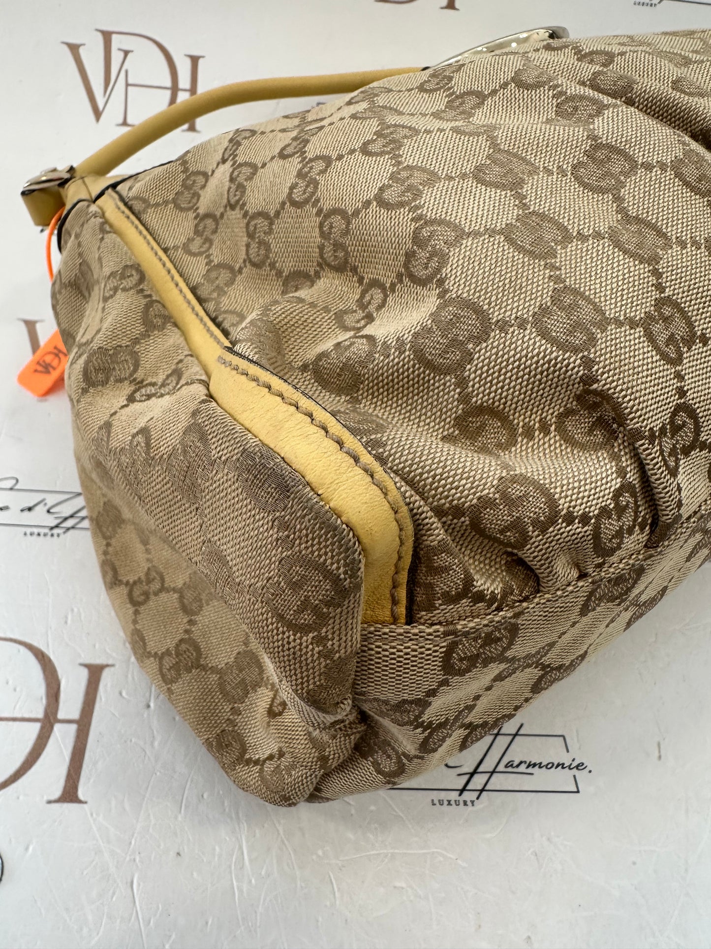 382768 - Gucci D-Ring
