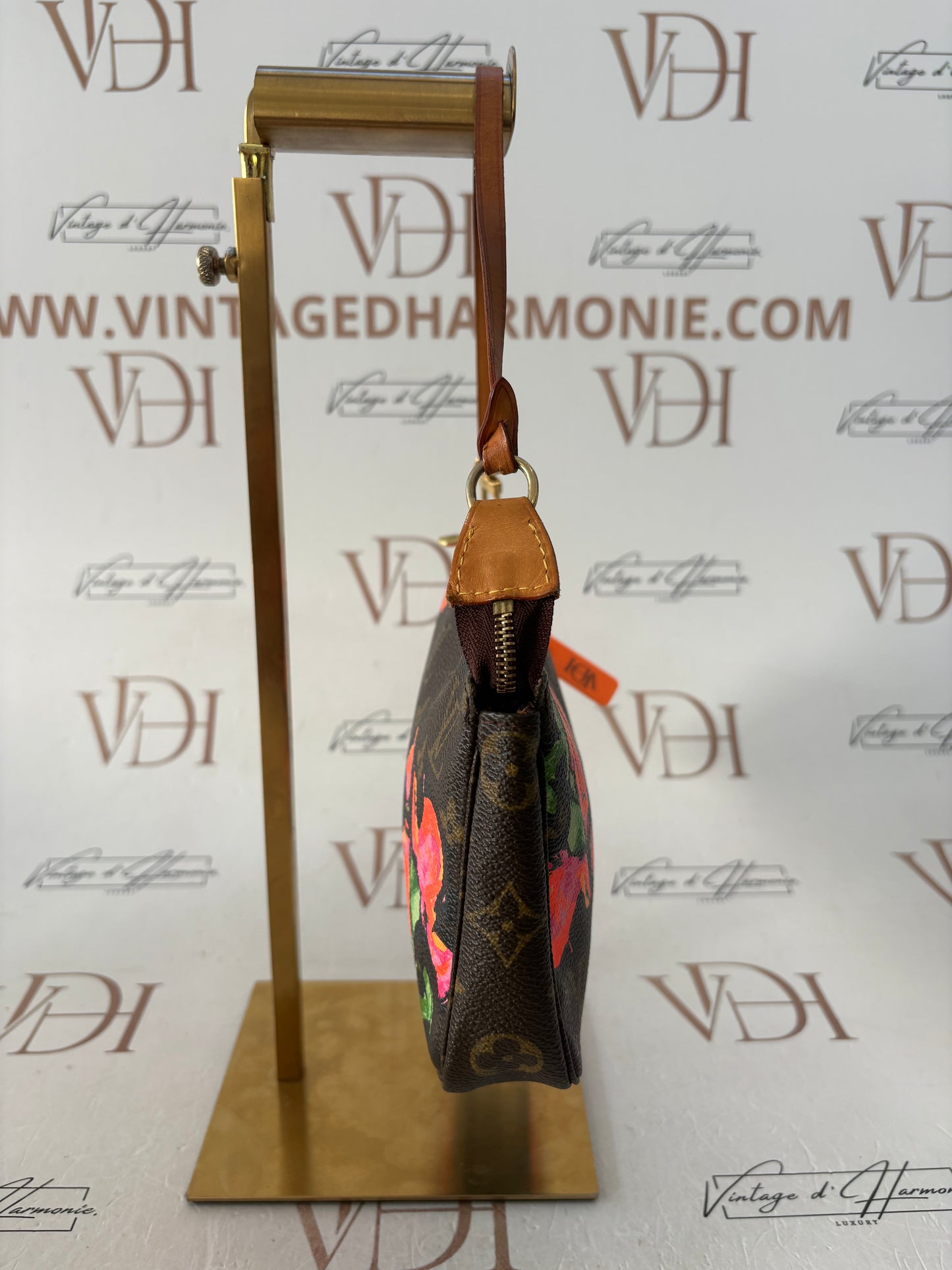 383896 - Louis Vuitton Pochette Accessoires