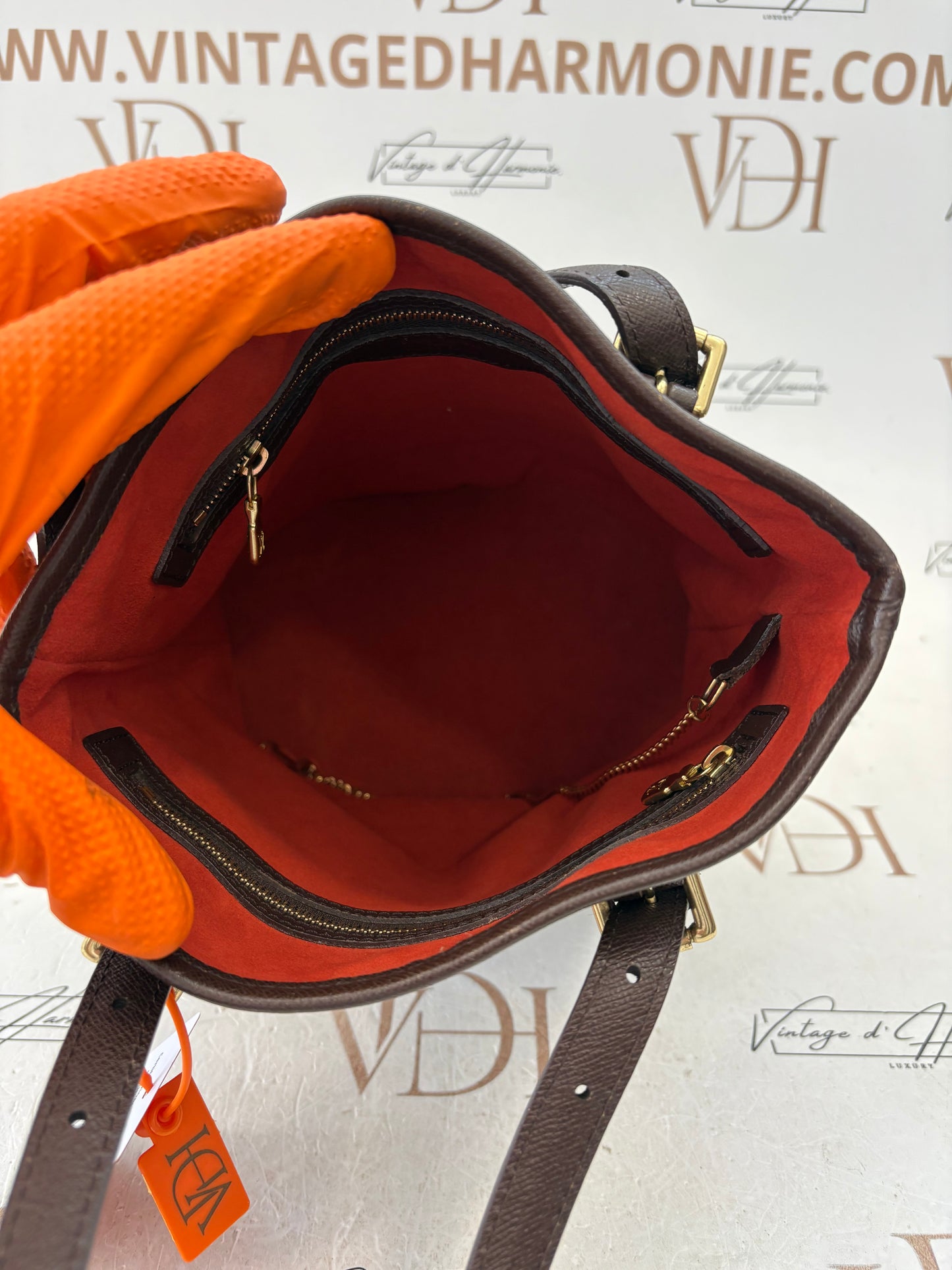 018326 - Louis Vuitton Marais