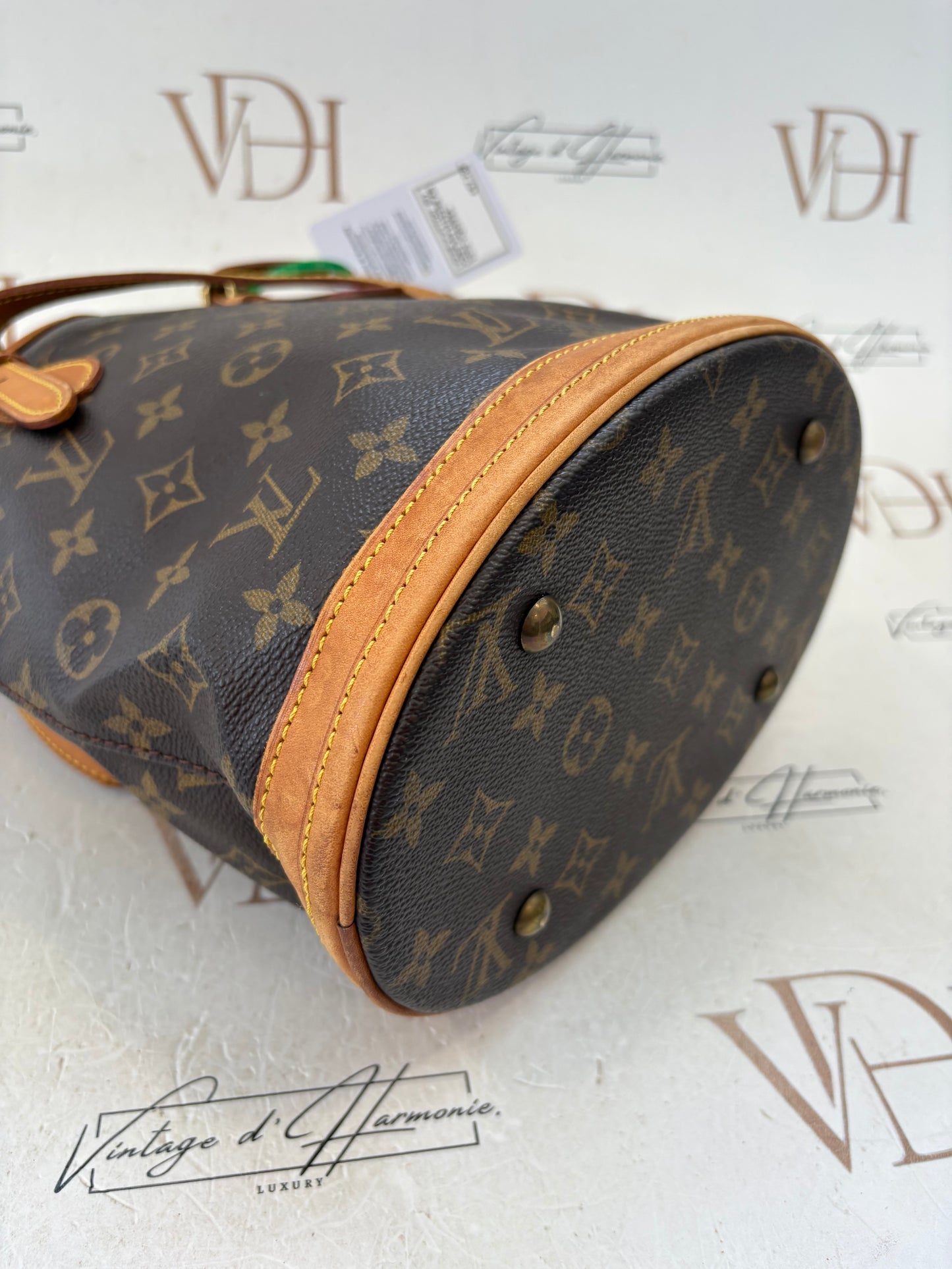 017094 - Louis Vuitton Bucket PM