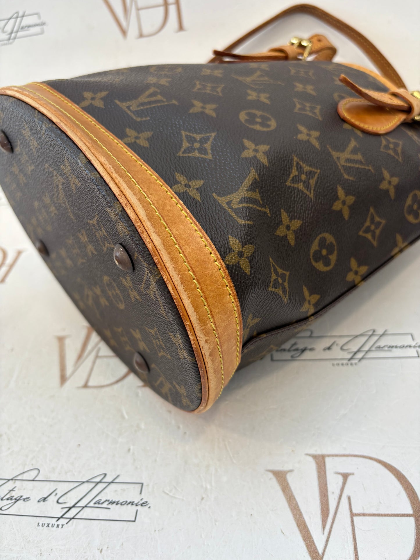 017267 - Louis Vuitton Bucket PM