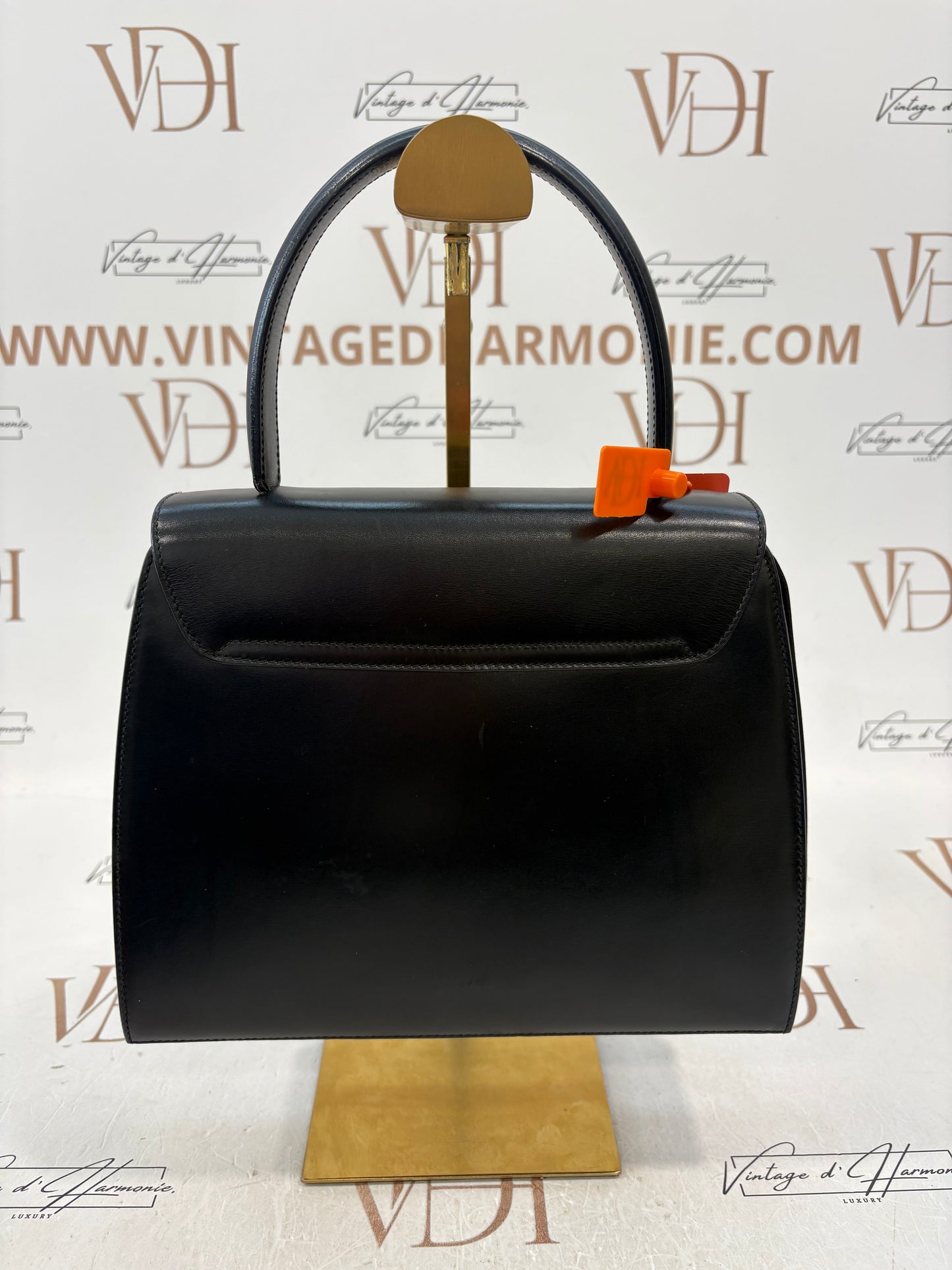 018182 - Céline Star Ball