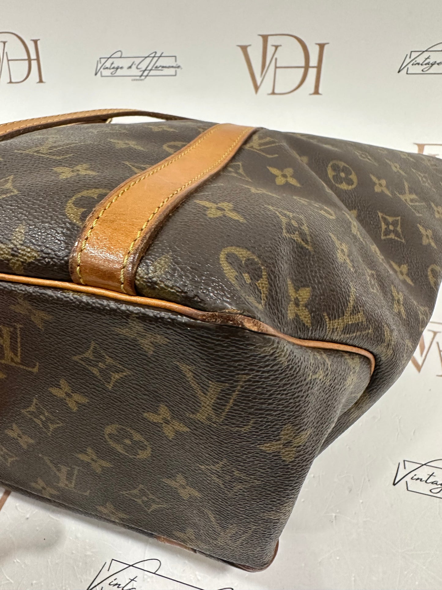 017915 - Louis Vuitton Sac Shopping