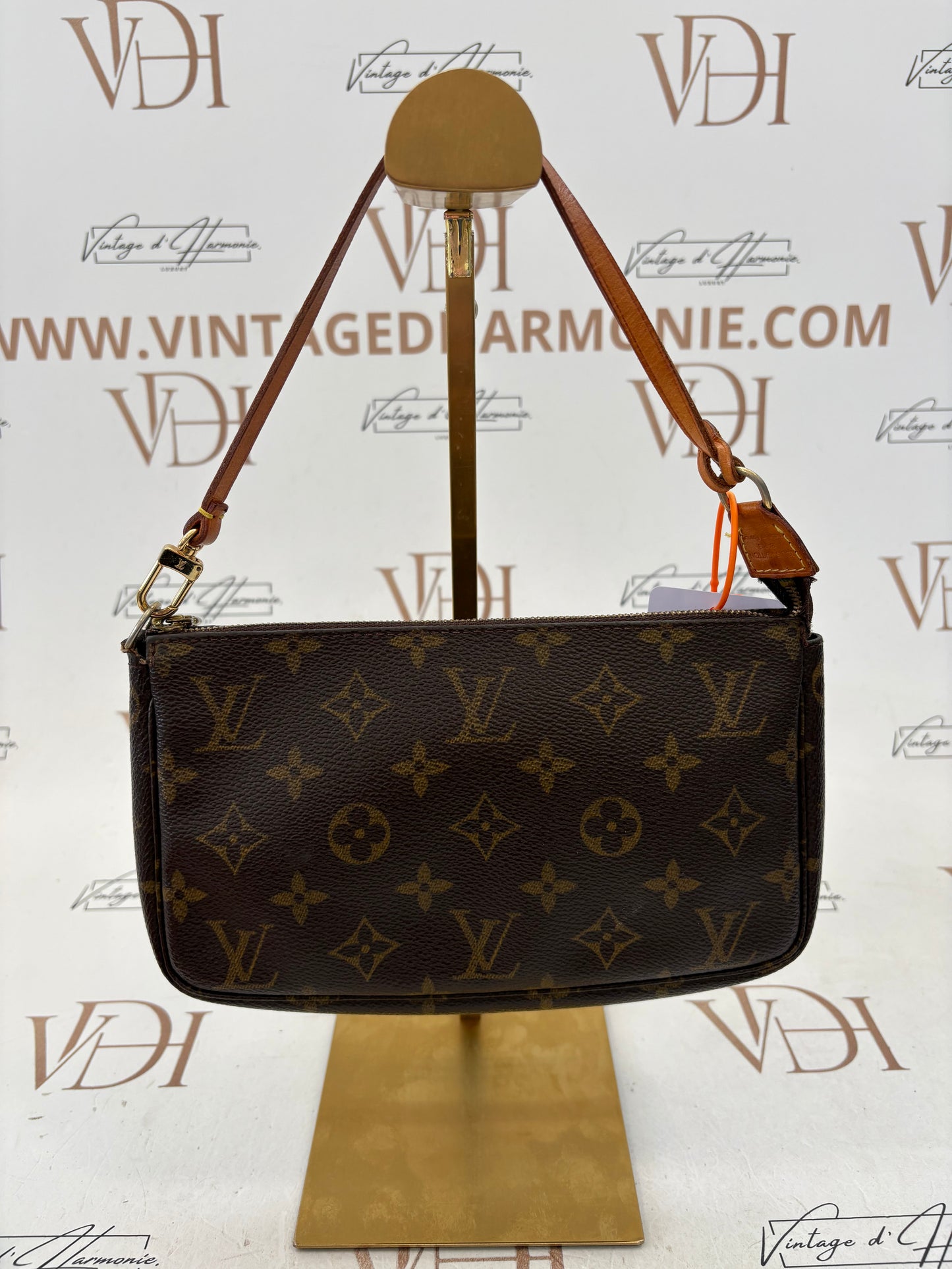 018261 - Louis Vuitton Pochette Accessoires