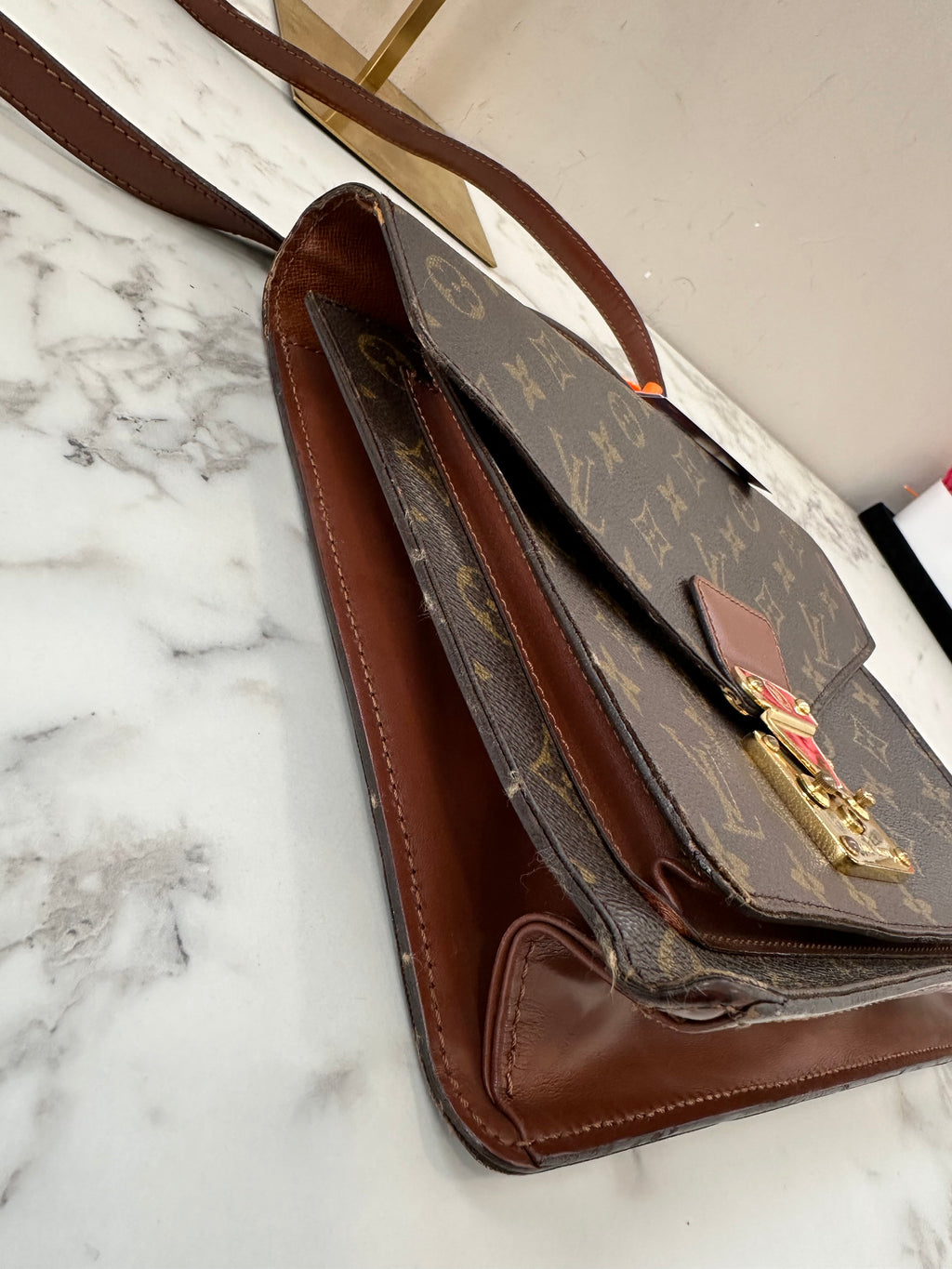 Louis Vuitton Monceau 28