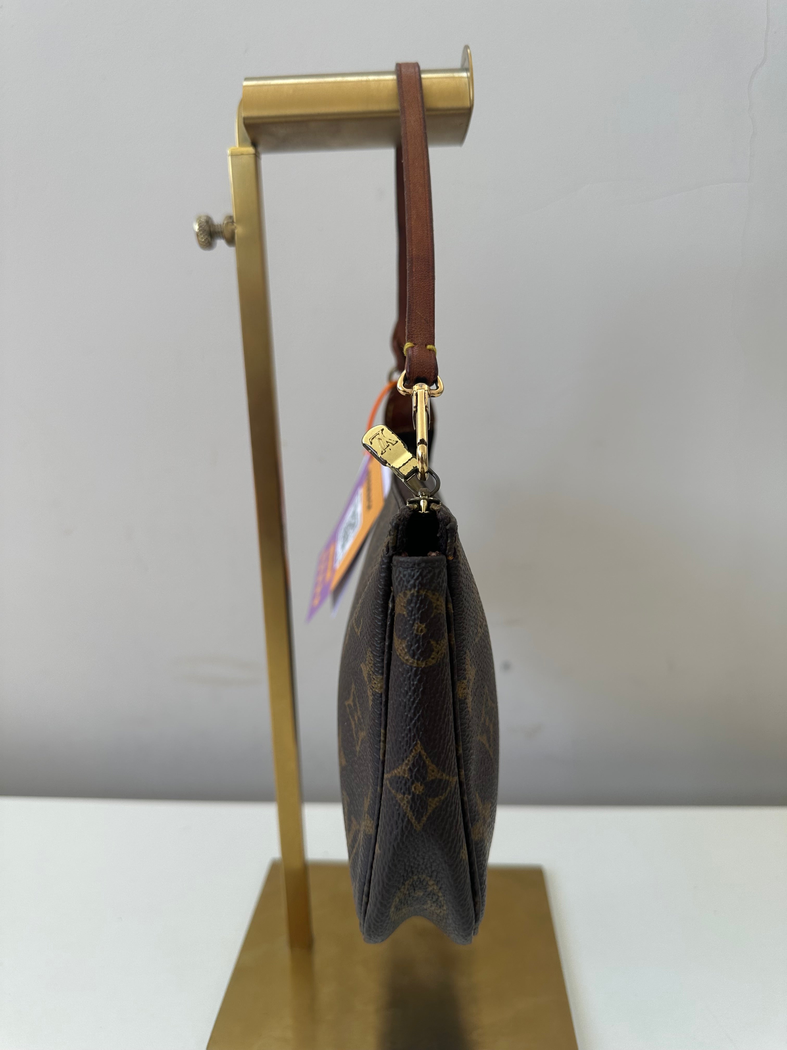 Louis Vuitton Pochette