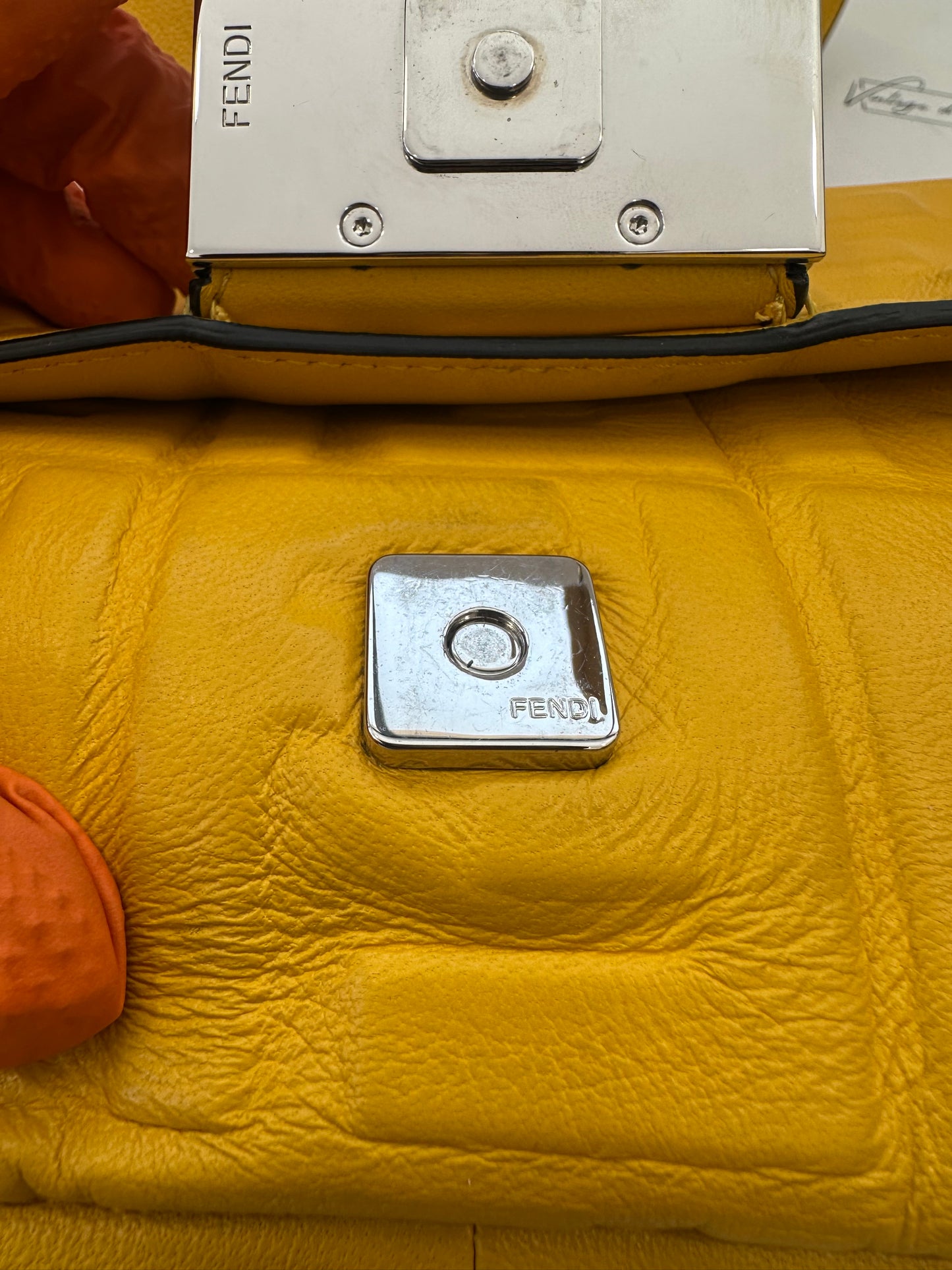 382667 - Fendi Baguette