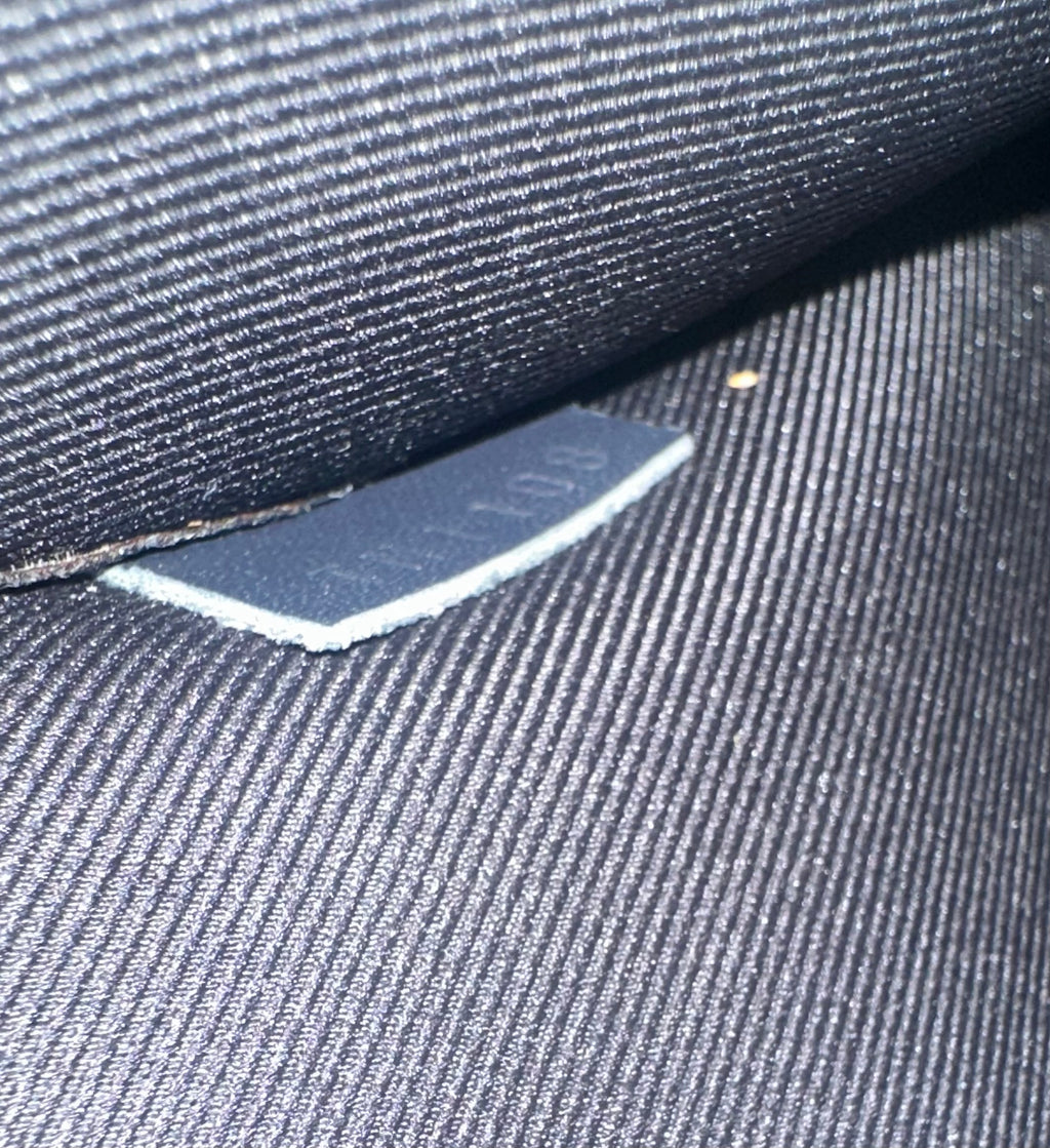 Louis Vuitton Damier infini Pochette discovery