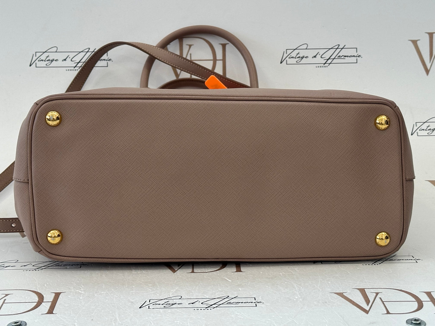 383142 - Prada Galleria