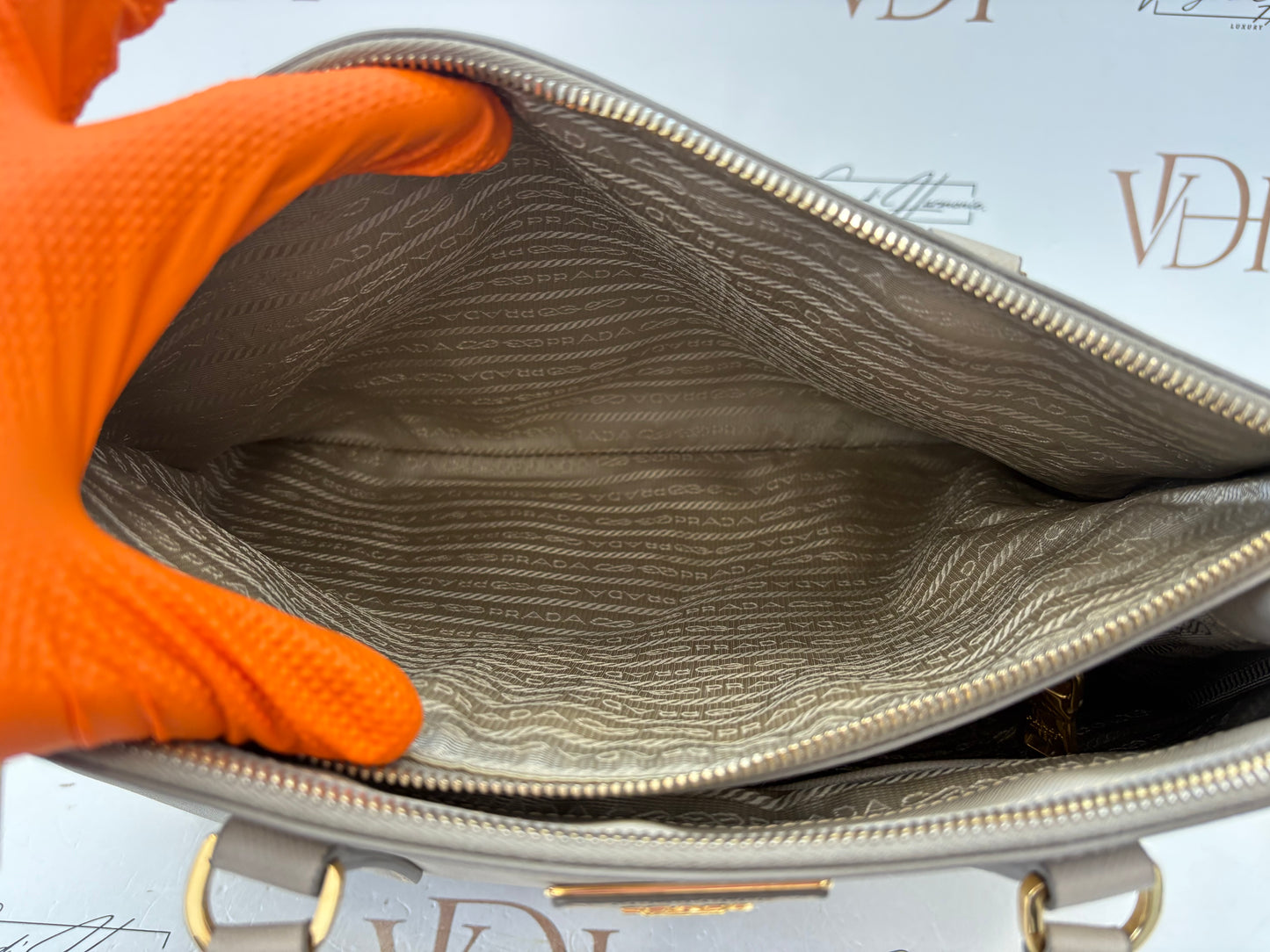 383898 - Prada Galleria Grey