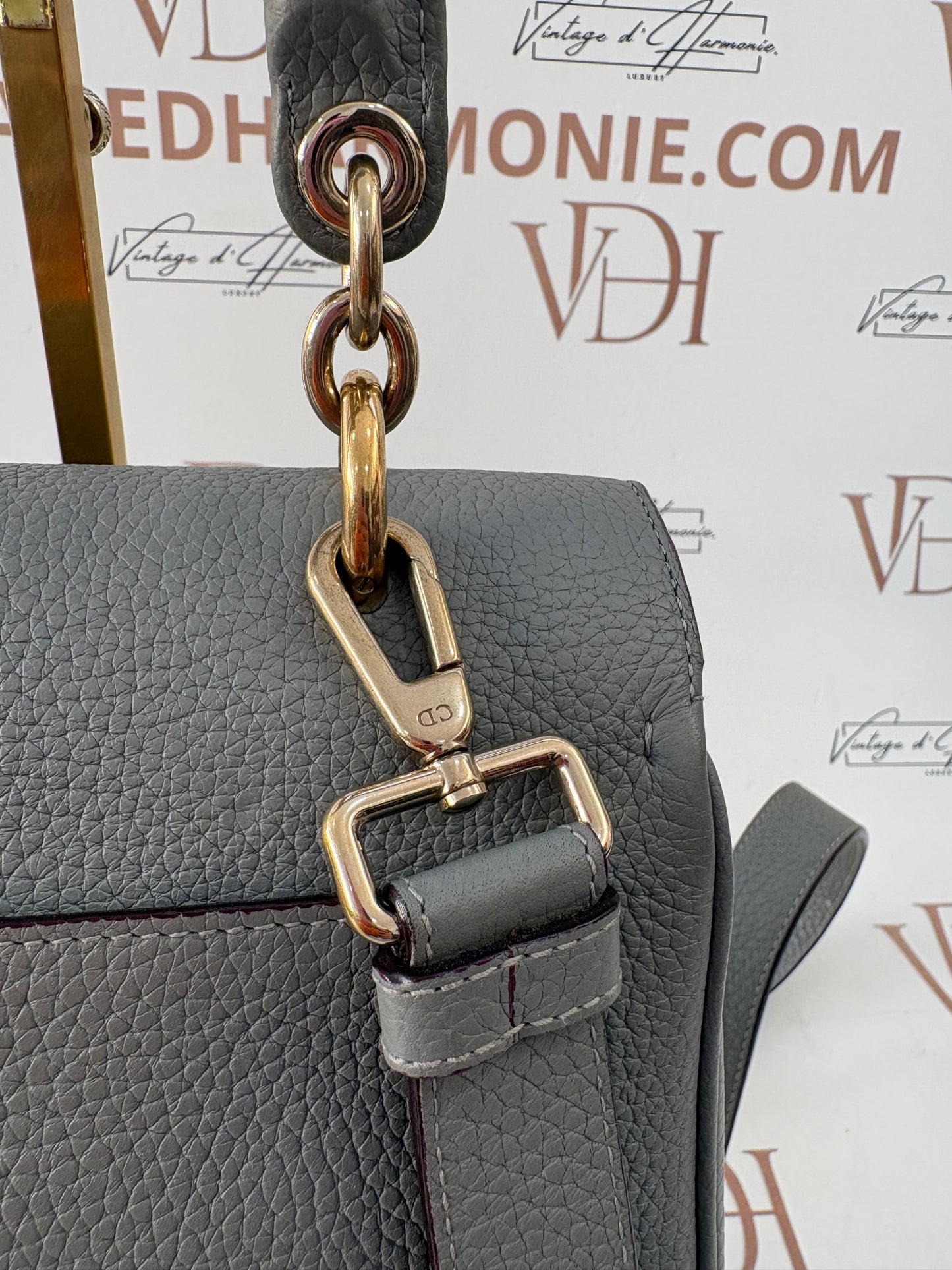 383582 - Dior Be Dior